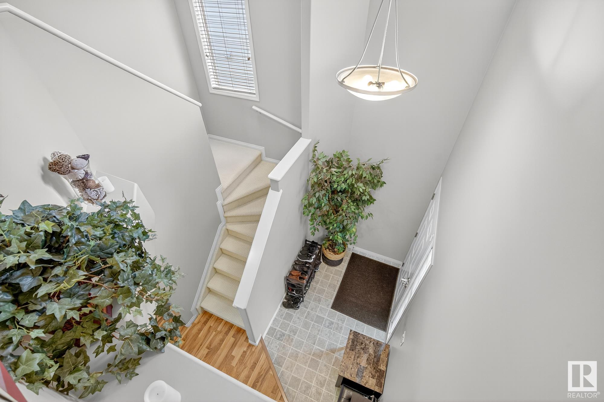 Fifth View of 3725 137A Avenue, Clareview Town Centre, Edmonton, Alberta, T5Y 3G7