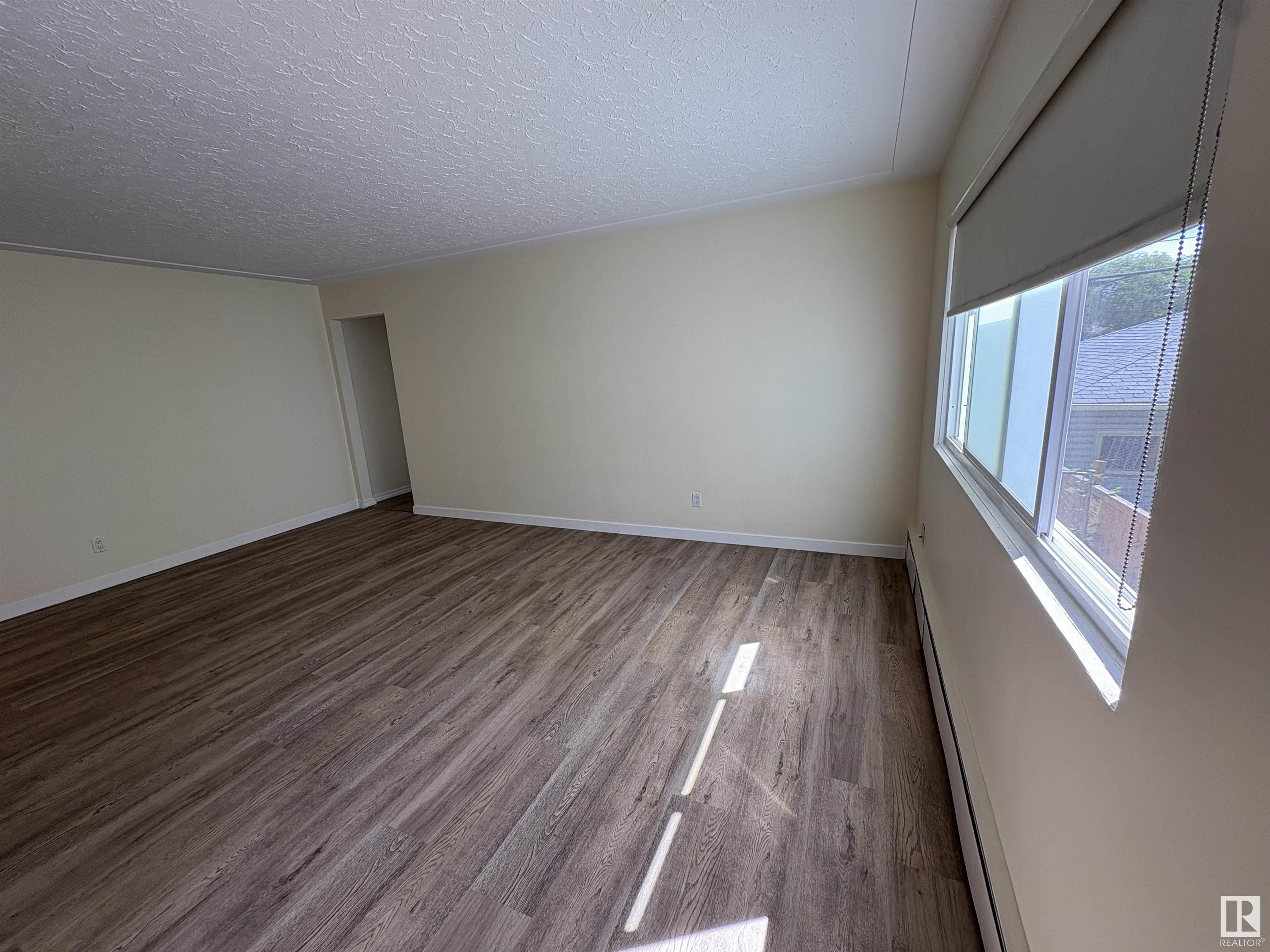 Fourth View of 6 10625 107 Avenue, Central Mcdougall, Edmonton, Alberta, T5H 0W5