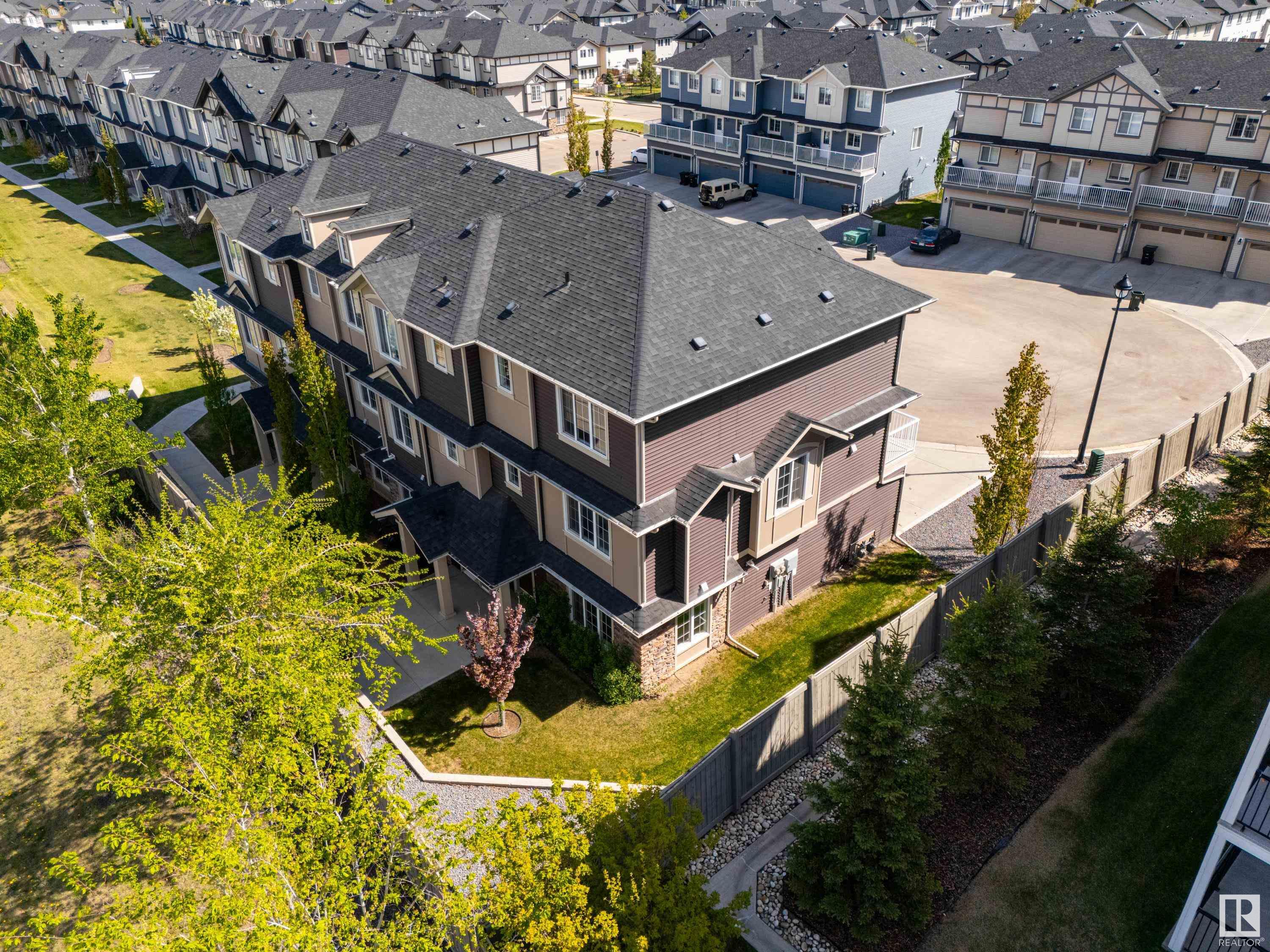 4 20 Augustine Crescent, E4448056, Alberta,