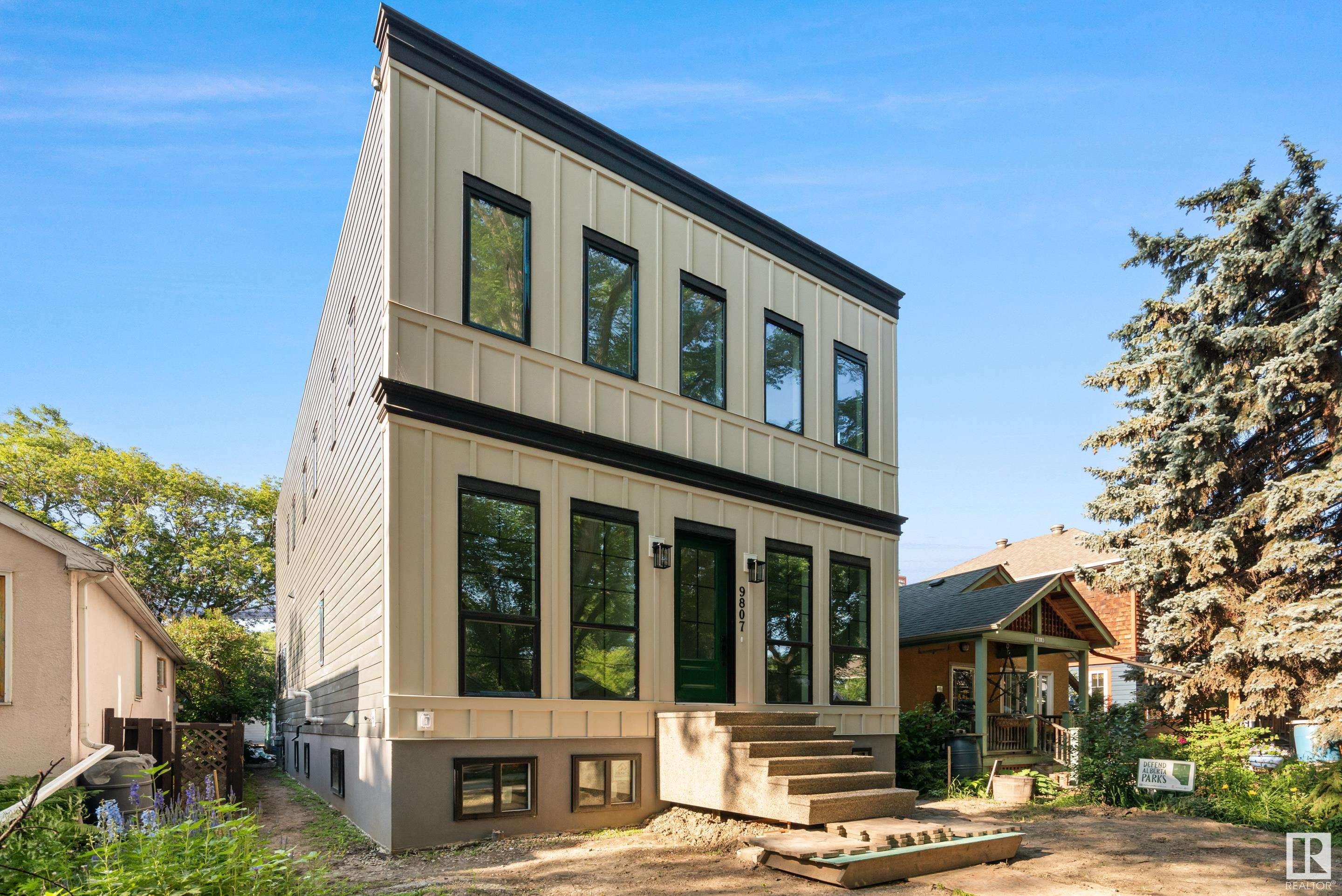 9807 90 Avenue, E4448125, Alberta,