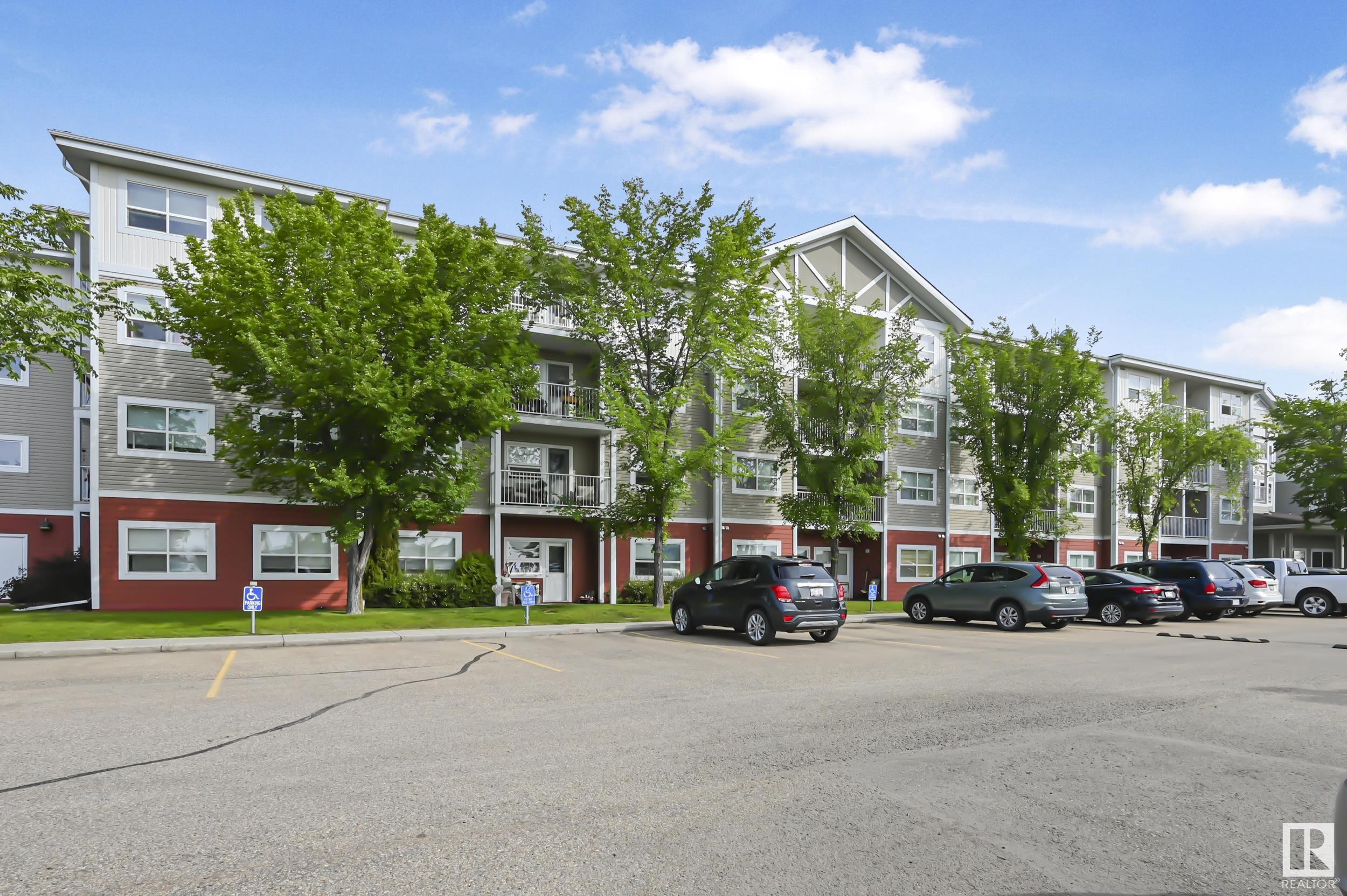 426 8802 SOUTHFORT Drive, E4448318, Alberta,