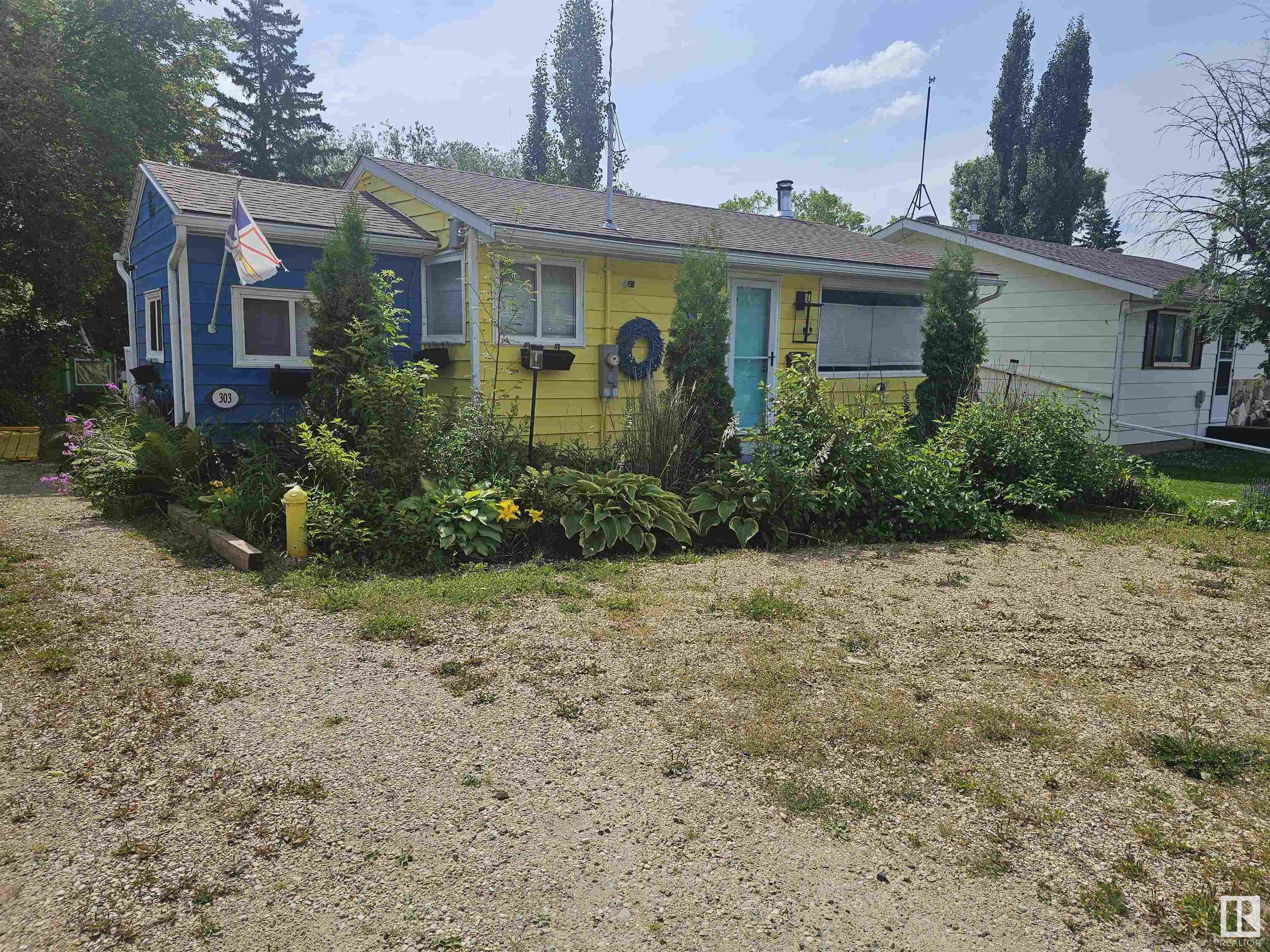 303 3 Street, E4448326, Alberta,