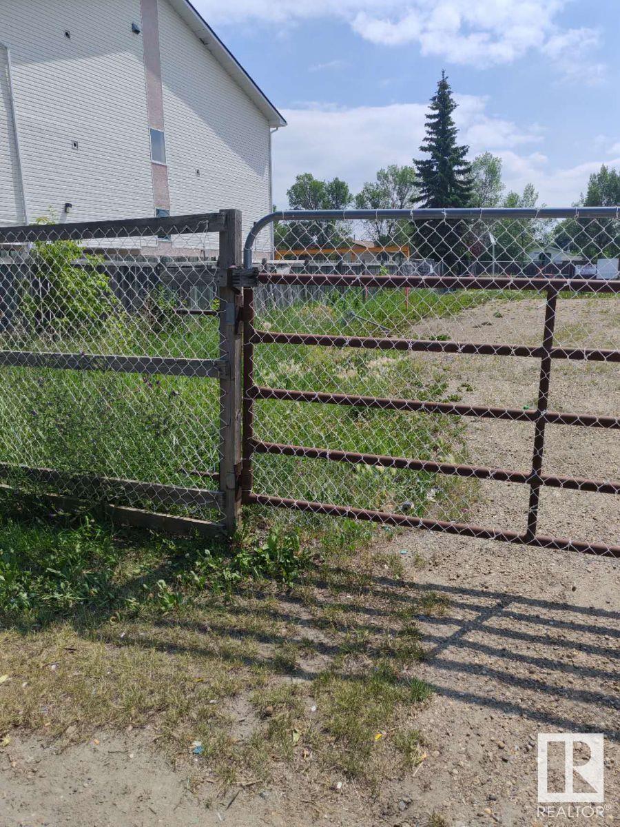 15716 100 Avenue, E4448604, Alberta,