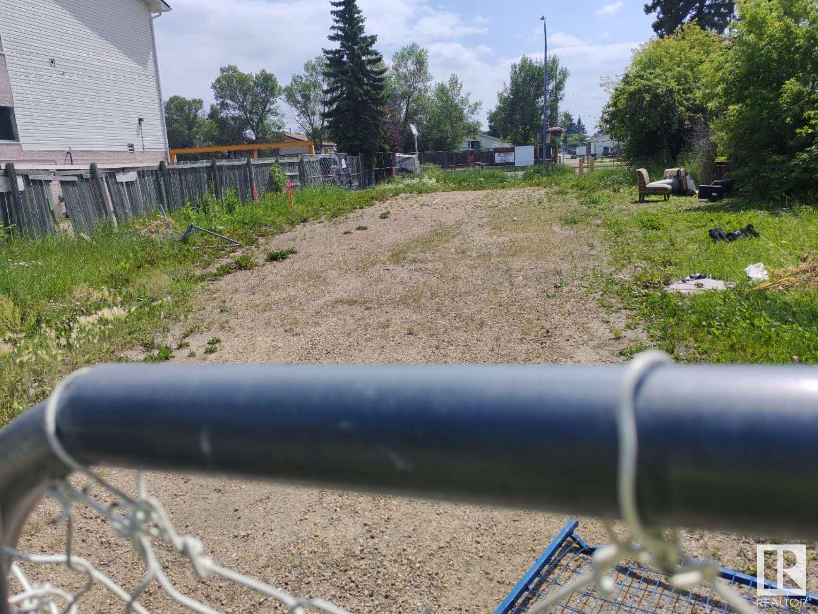 Third View of 15716 100 Avenue, West Jasper Place, Edmonton, Alberta, T5P 0L1