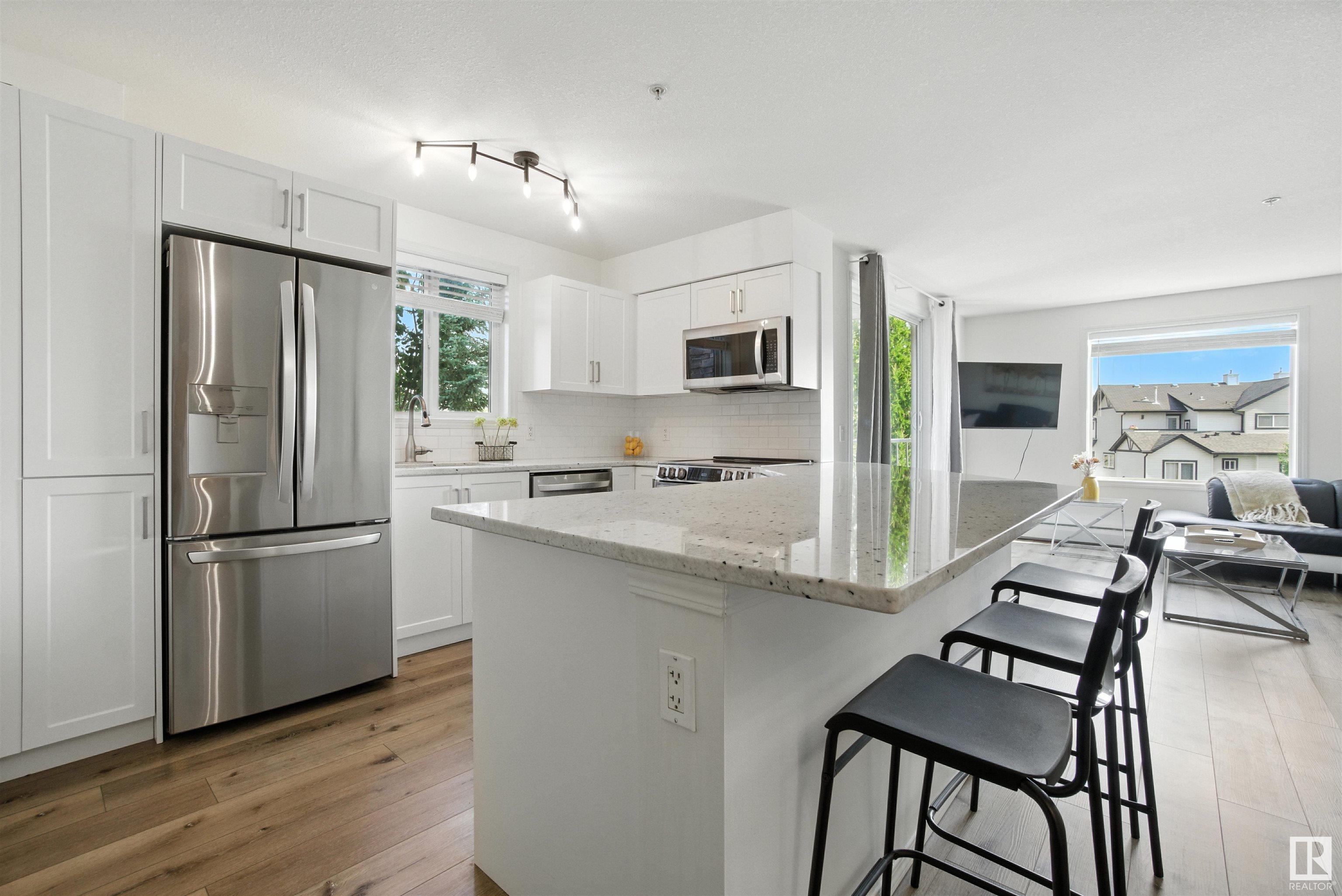 Main View of 301 40 SUMMERWOOD Boulevard, Summerwood, Sherwood Park, Alberta, T8H 0C2