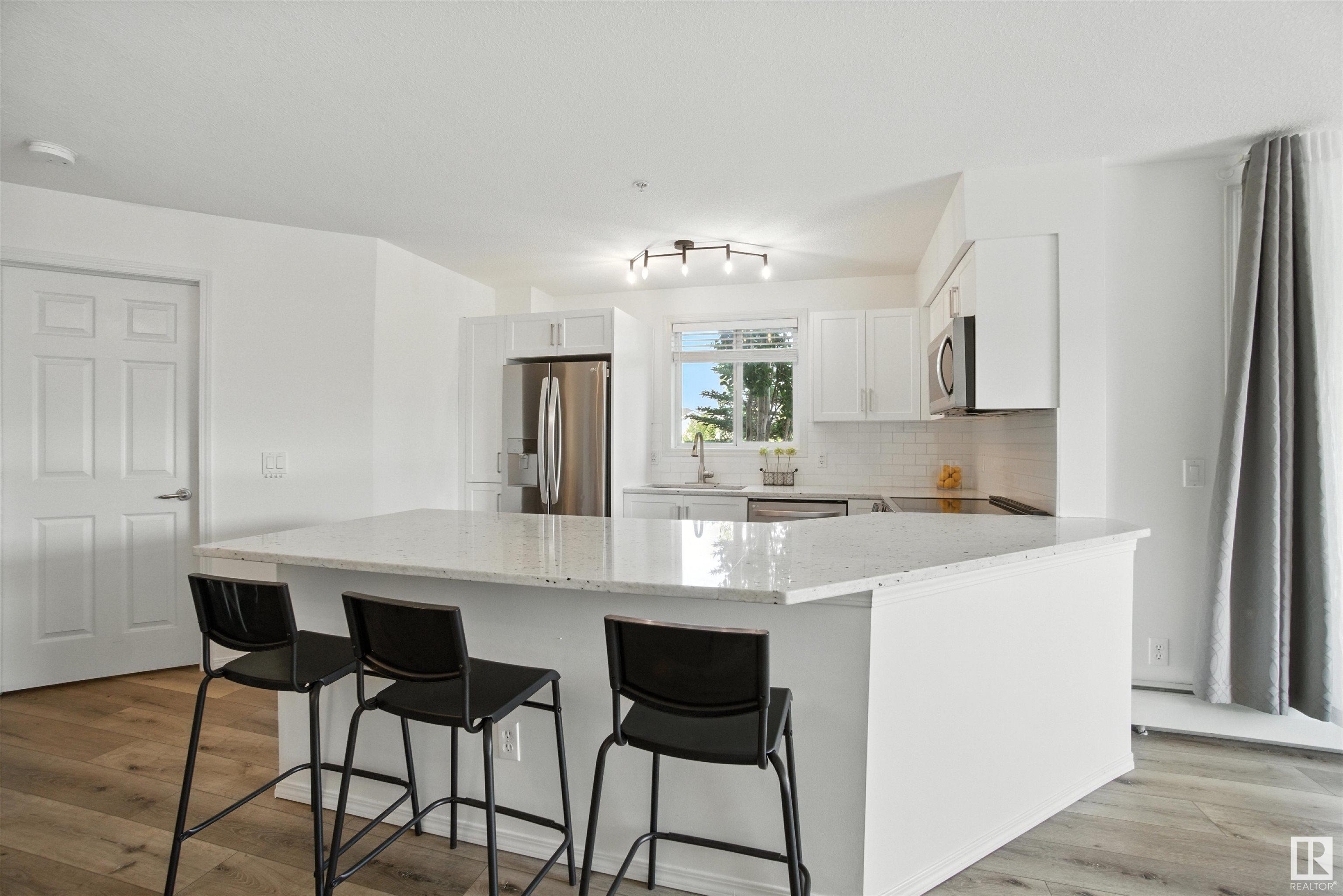 Second View of 301 40 SUMMERWOOD Boulevard, Summerwood, Sherwood Park, Alberta, T8H 0C2