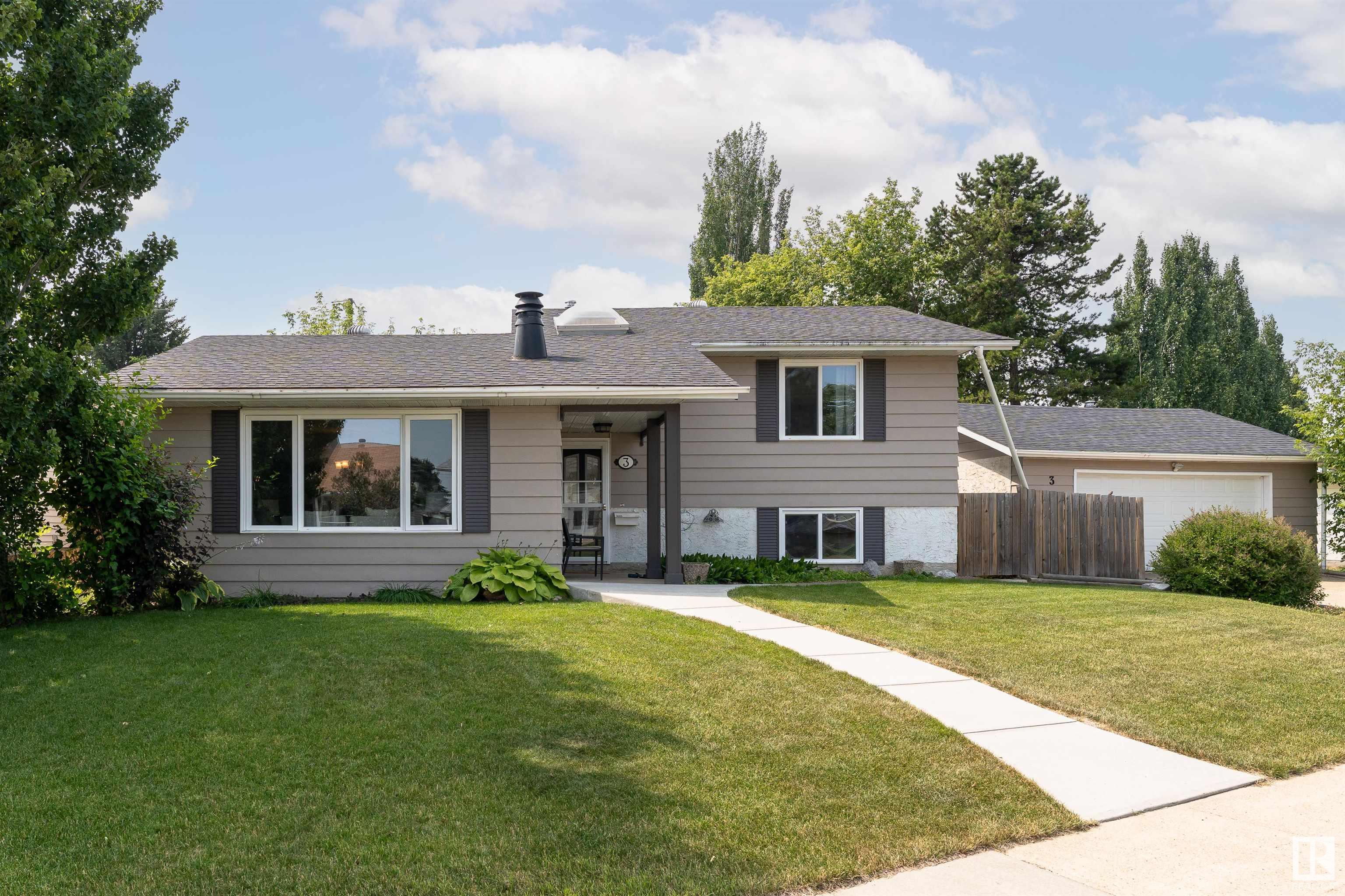 3 ELBOW Drive, E4448680, Alberta,