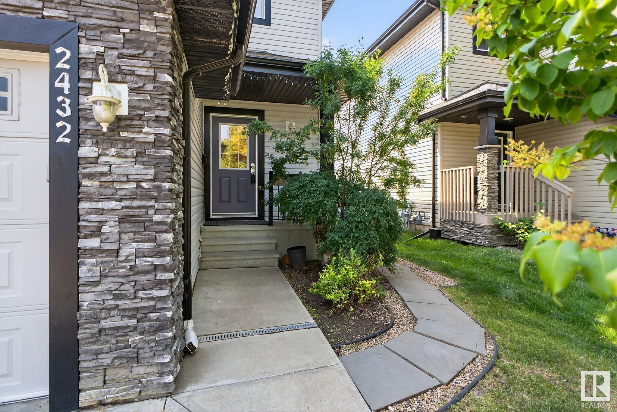 Third View of 2432 CASSELMAN Crescent, Callaghan, Edmonton, Alberta, T6W 0W2
