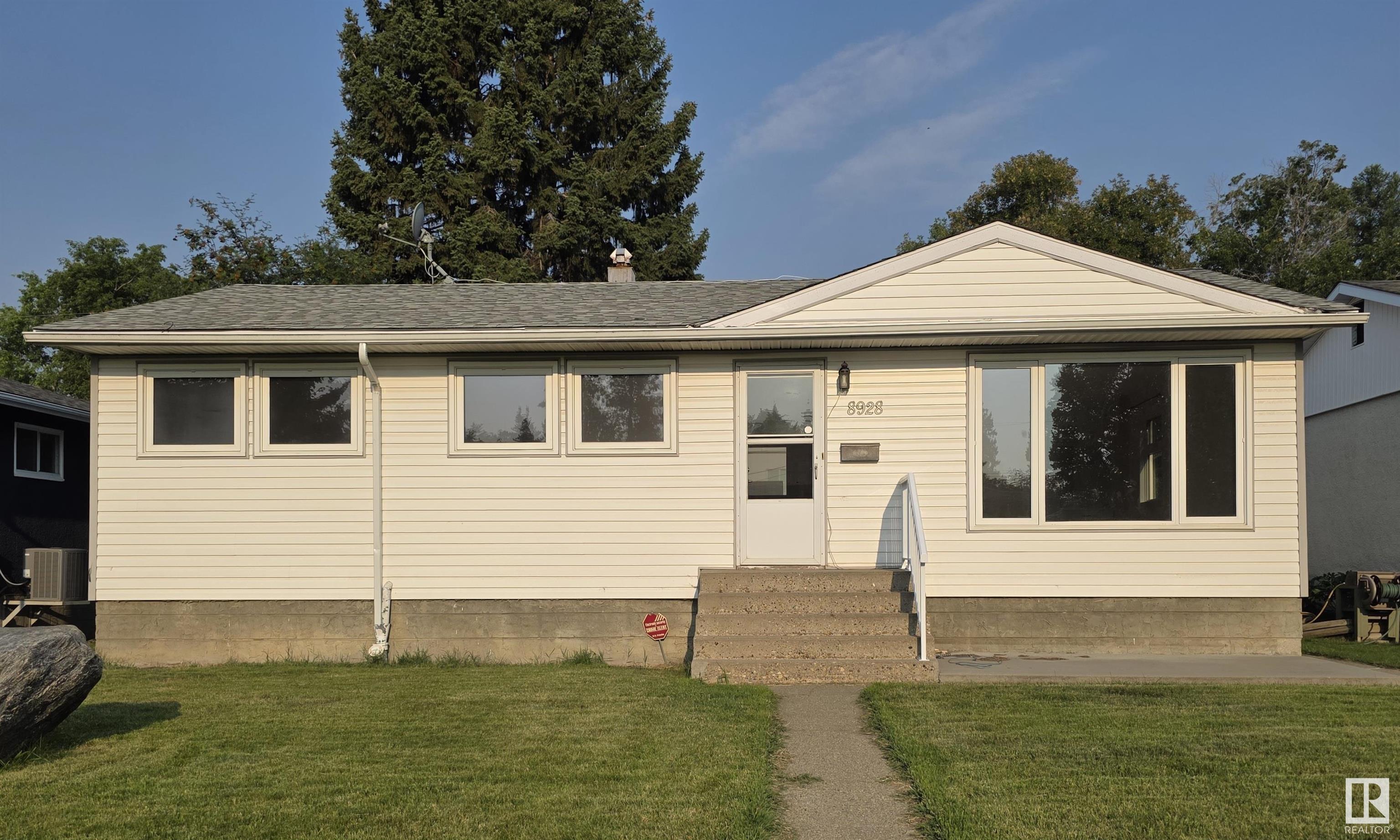 8928 147 st, E4448711, Alberta,