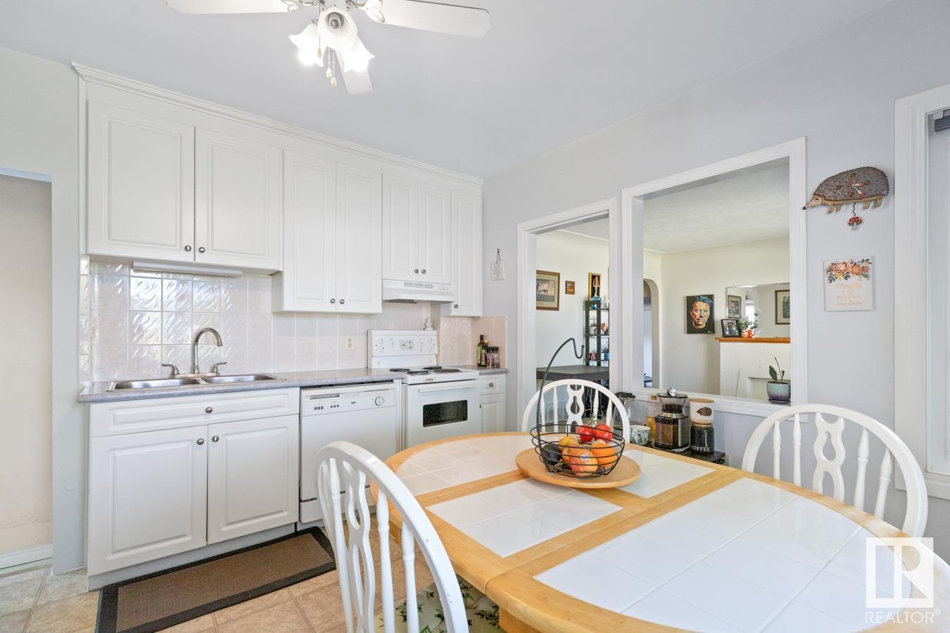 Fifth View of 11905 39 Street, Beacon Heights, Edmonton, Alberta, T5W 2J6
