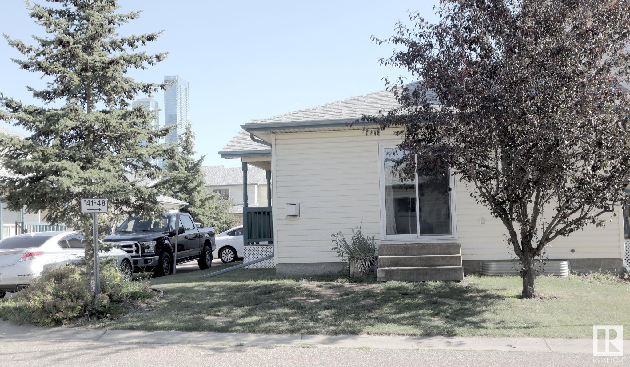 Third View of 49 10909 106 Street, Central Mcdougall, Edmonton, Alberta, T5H 4M7