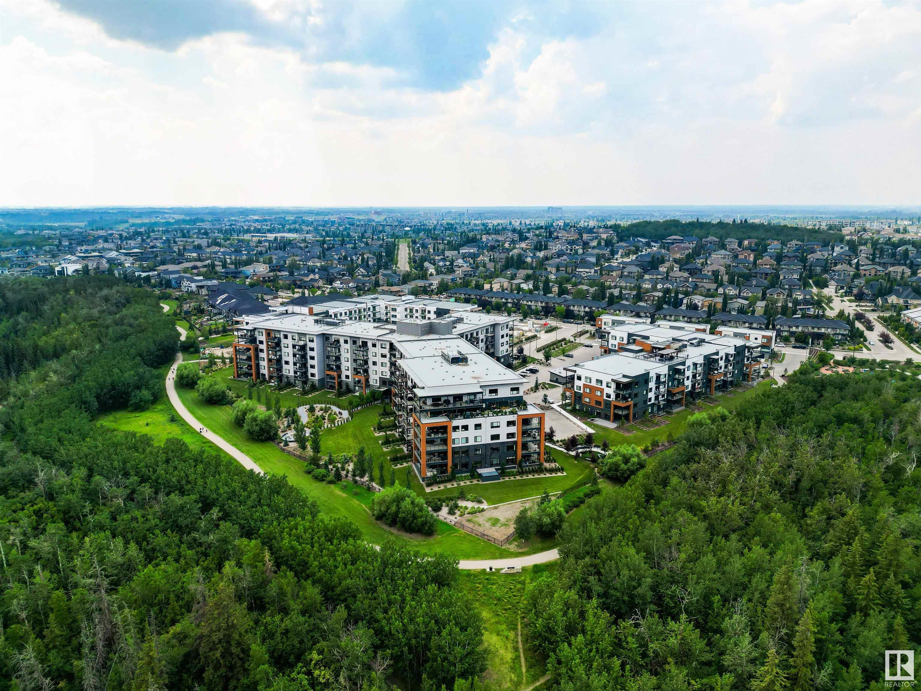 504 7463 MAY Common, E4448991, Alberta,