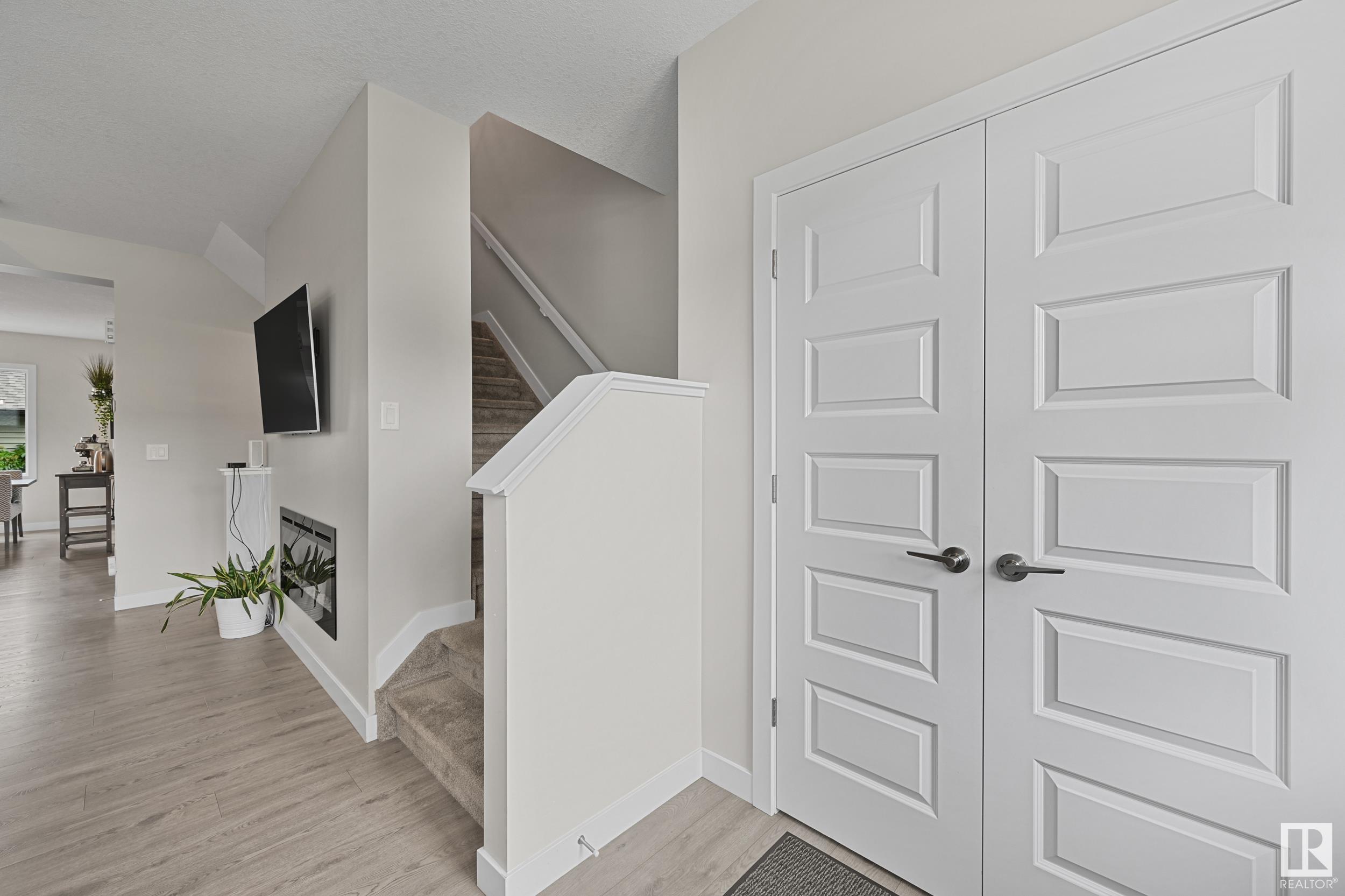 Fourth View of 3606 8 Avenue, Charlesworth, Edmonton, Alberta, T6X 2G6