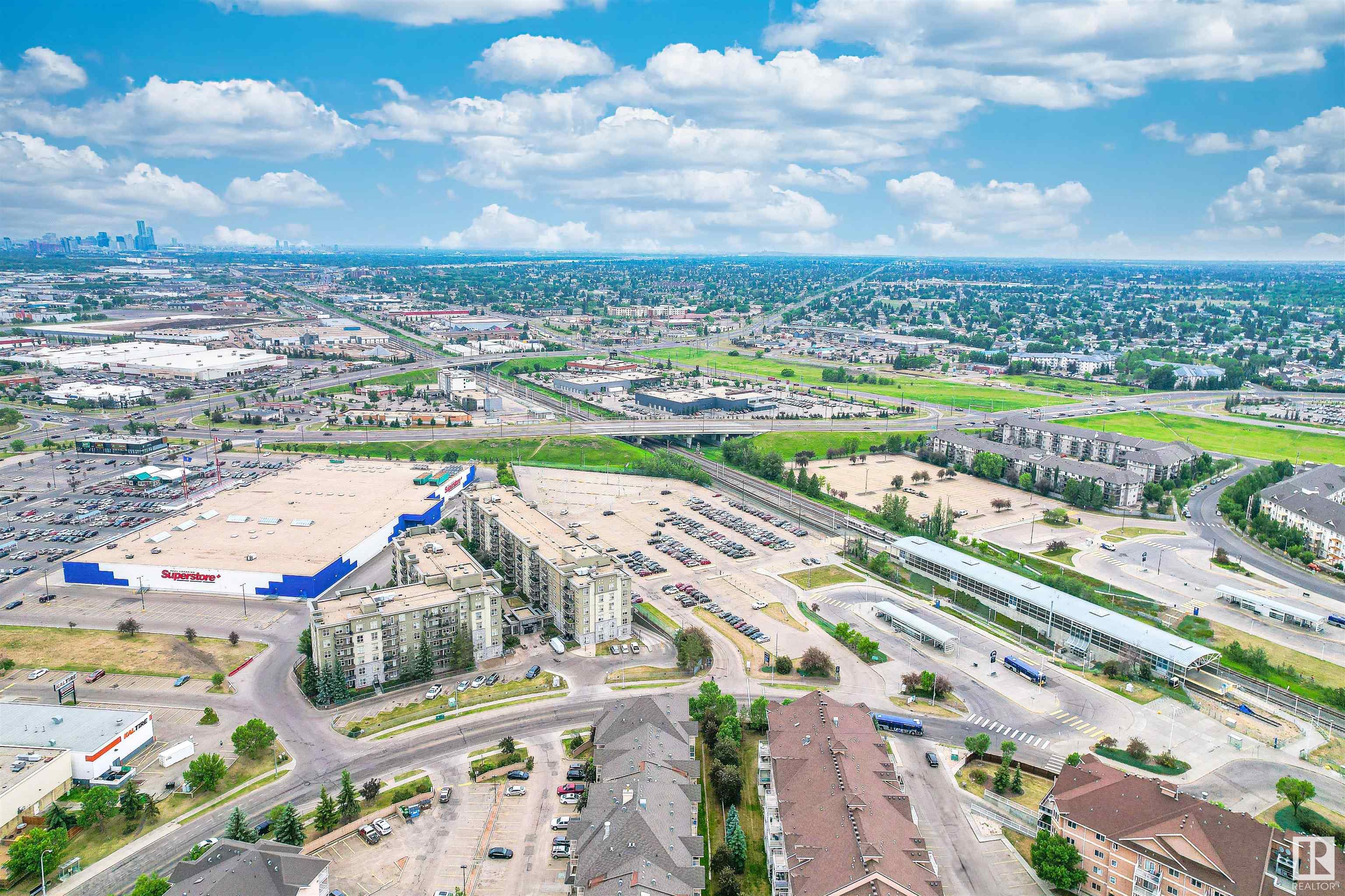 Fifth View of 204 4245 139 Avenue, Clareview Town Centre, Edmonton, Alberta, T5Y 3E8