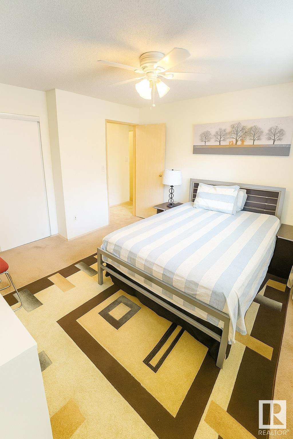 Third View of 204 4220 139 Avenue, Clareview Town Centre, Edmonton, Alberta, T5Y 2Y2