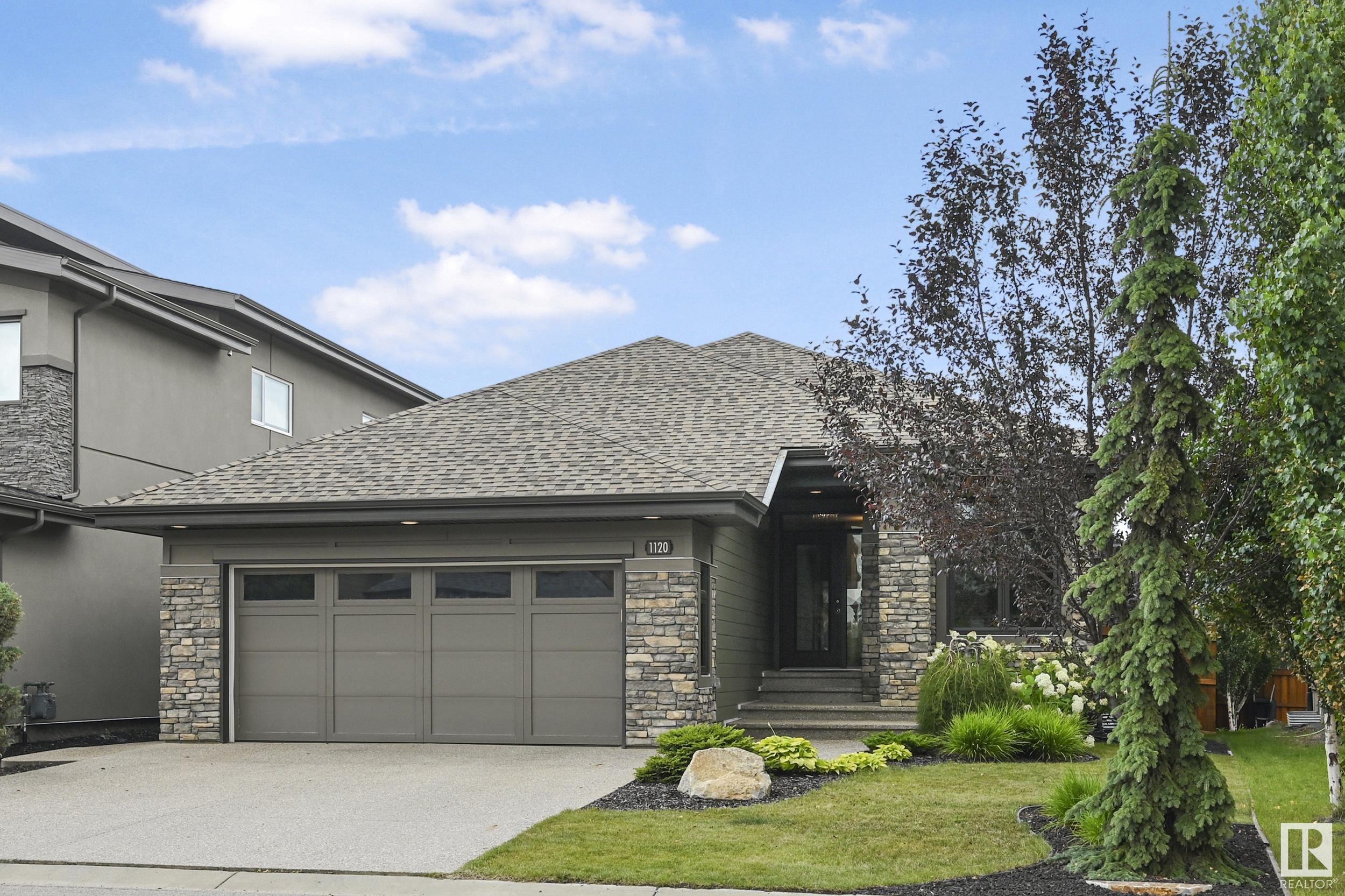 1120 HAINSTOCK GREEN Green, E4449411, Alberta,