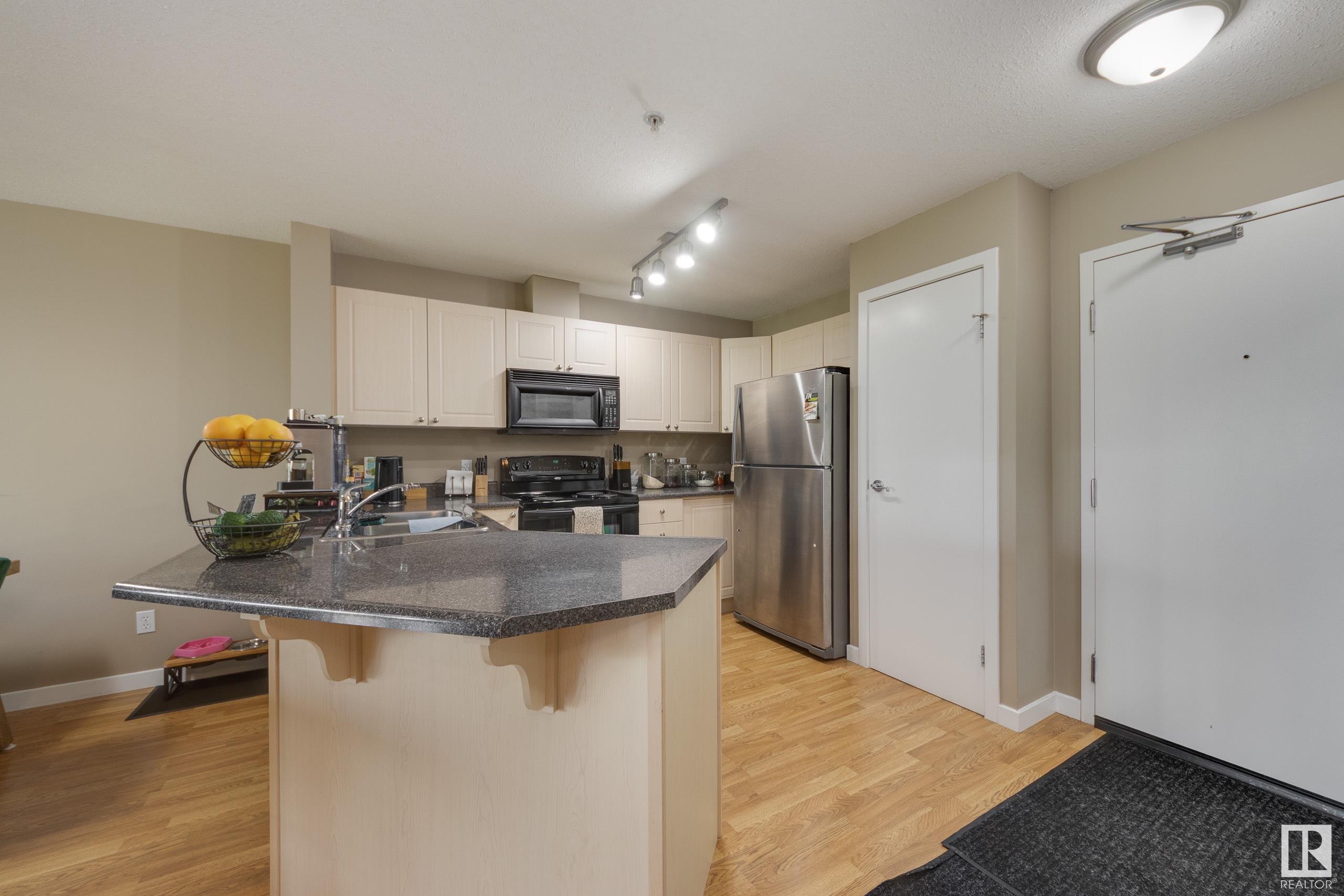 Fourth View of 314 4312 139 Avenue, Clareview Town Centre, Edmonton, Alberta, T5Y 3J4