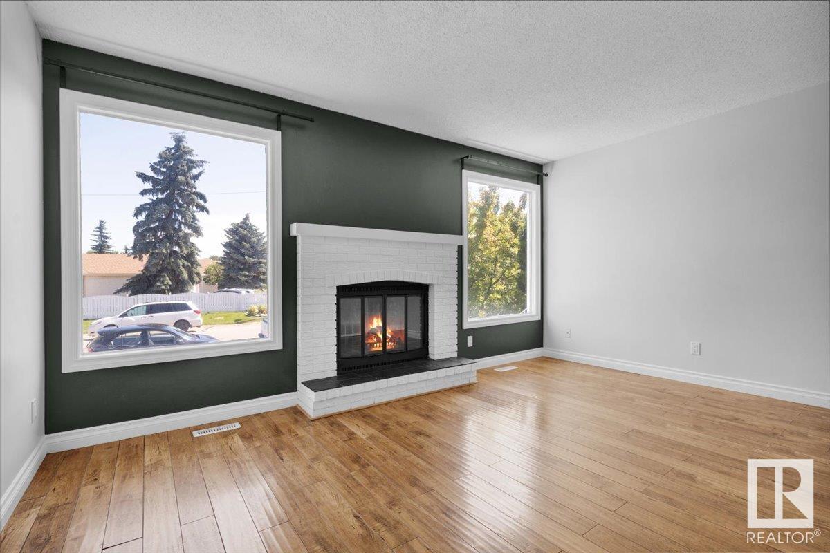 Fifth View of 9326 172 Street, Summerlea, Edmonton, Alberta, T5T 3G2