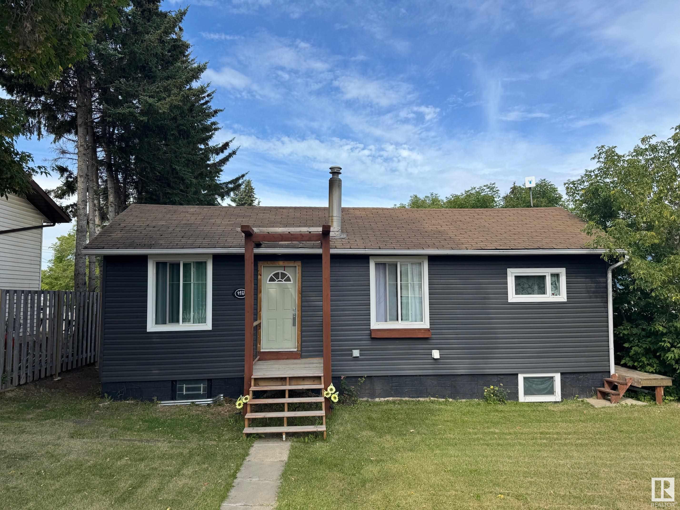 4911 42 Street, E4449552, Alberta,