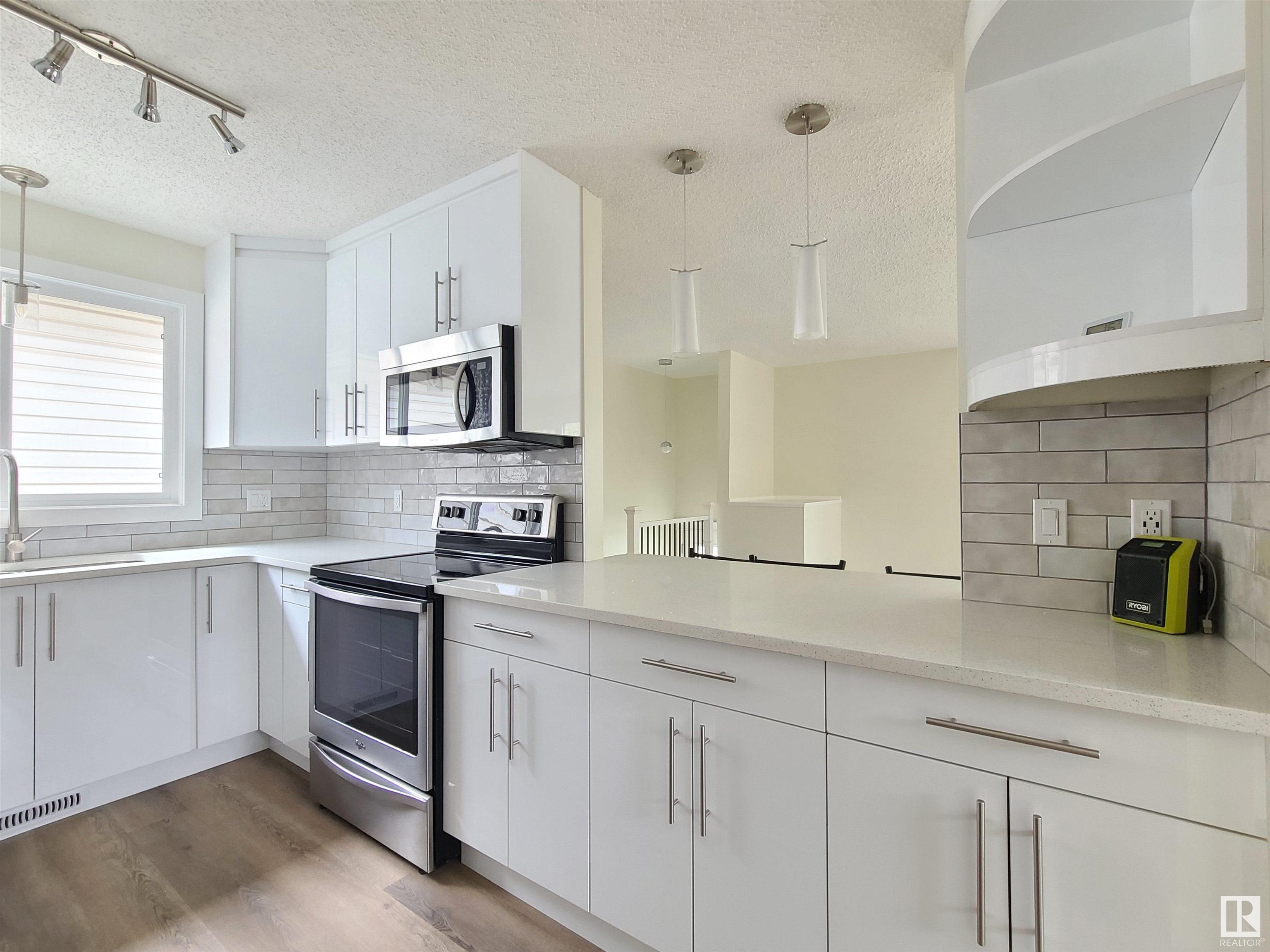 12011 95A Street, E4449559, Alberta,