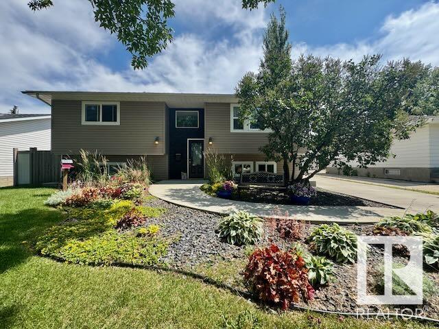 60 MENLO Crescent, E4449568, Alberta,