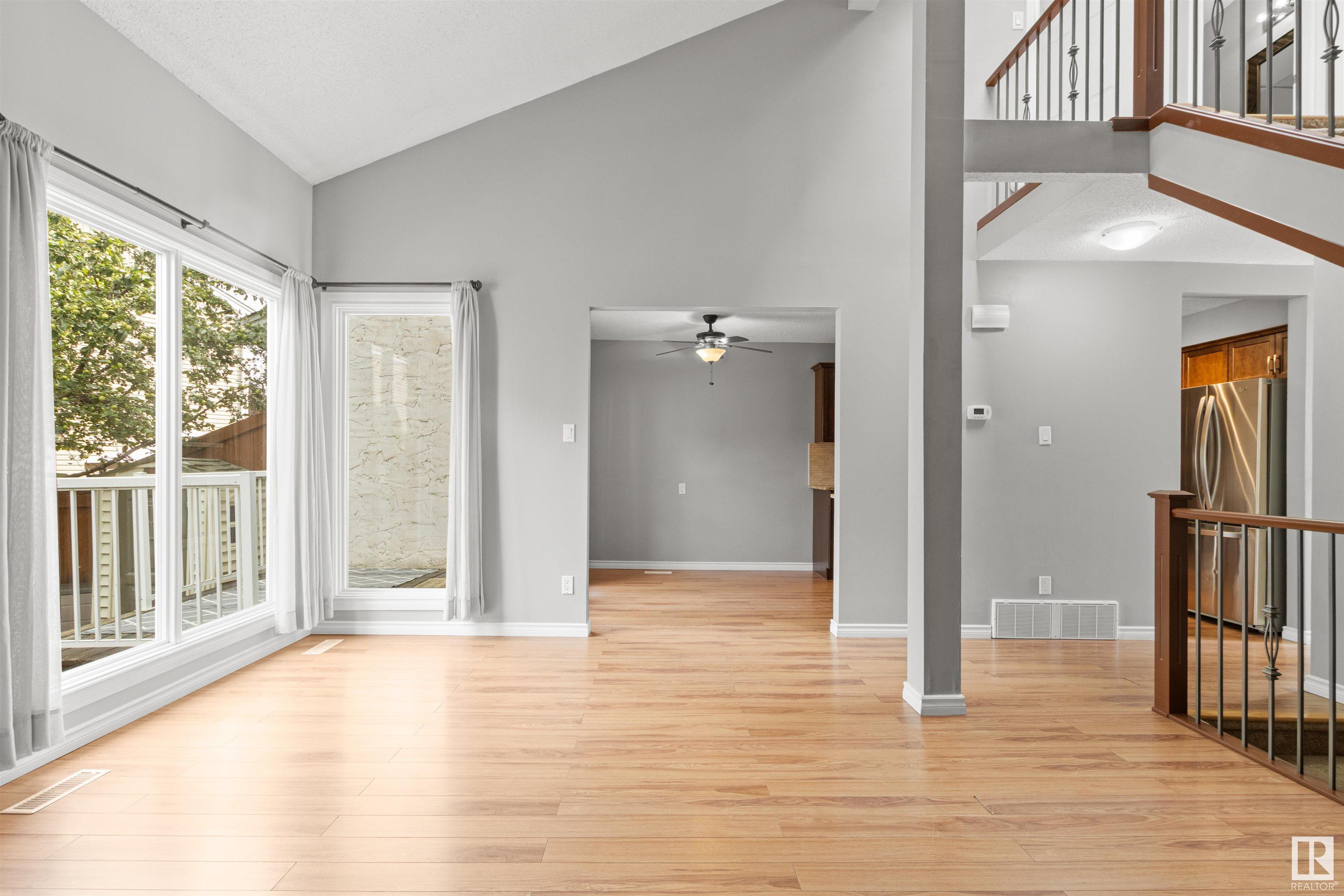 247 CHATEAU Place, E4449637, Alberta,