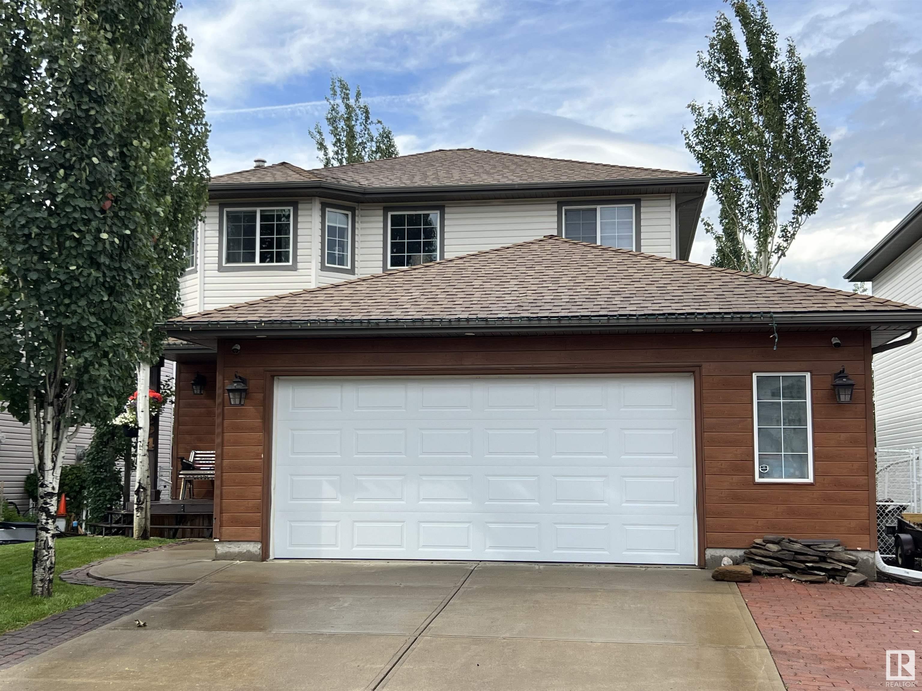 354 WILD ROSE Way, E4449648, Alberta,
