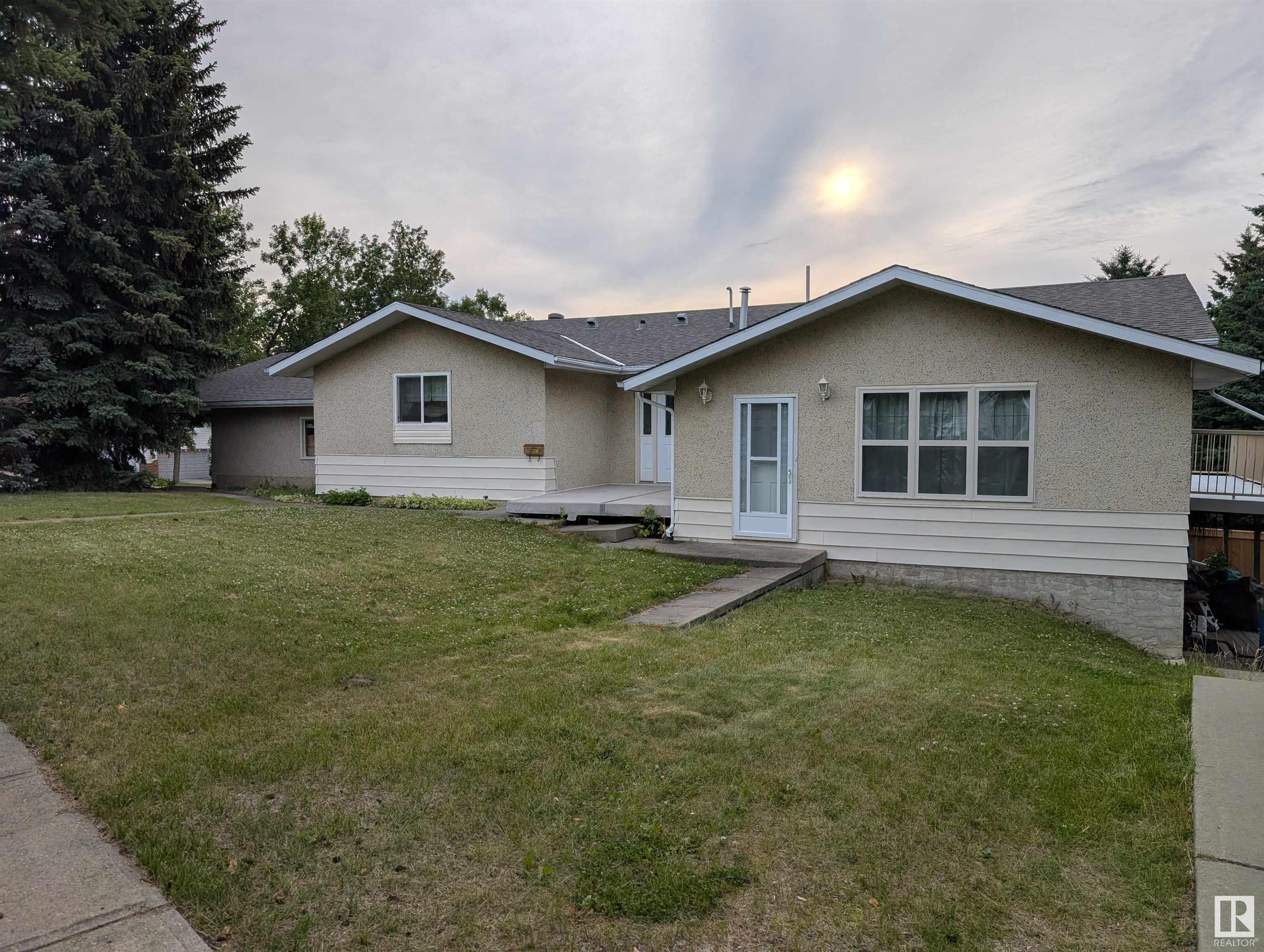 26 Louisbourg Place, E4449684, Alberta,