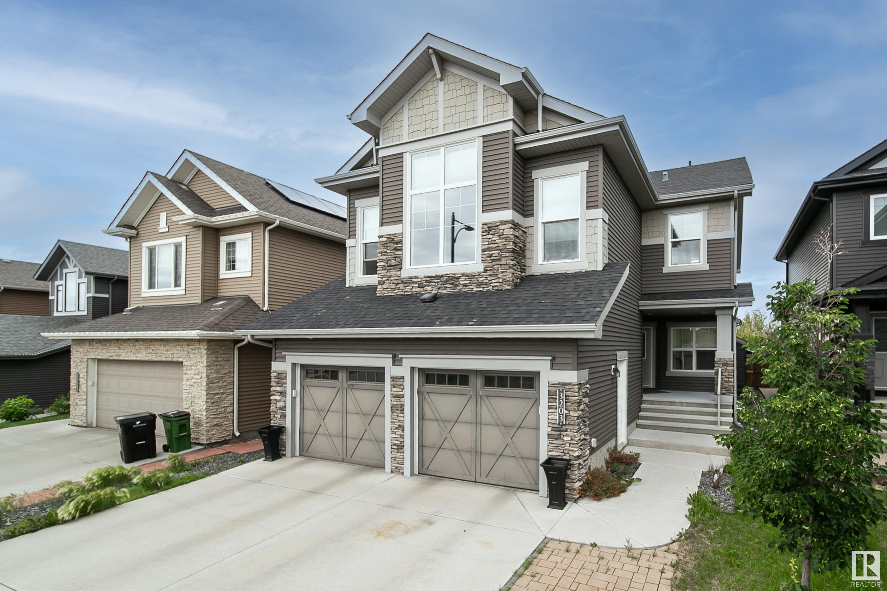 3203 WINSPEAR Crescent, E4449835, Alberta,