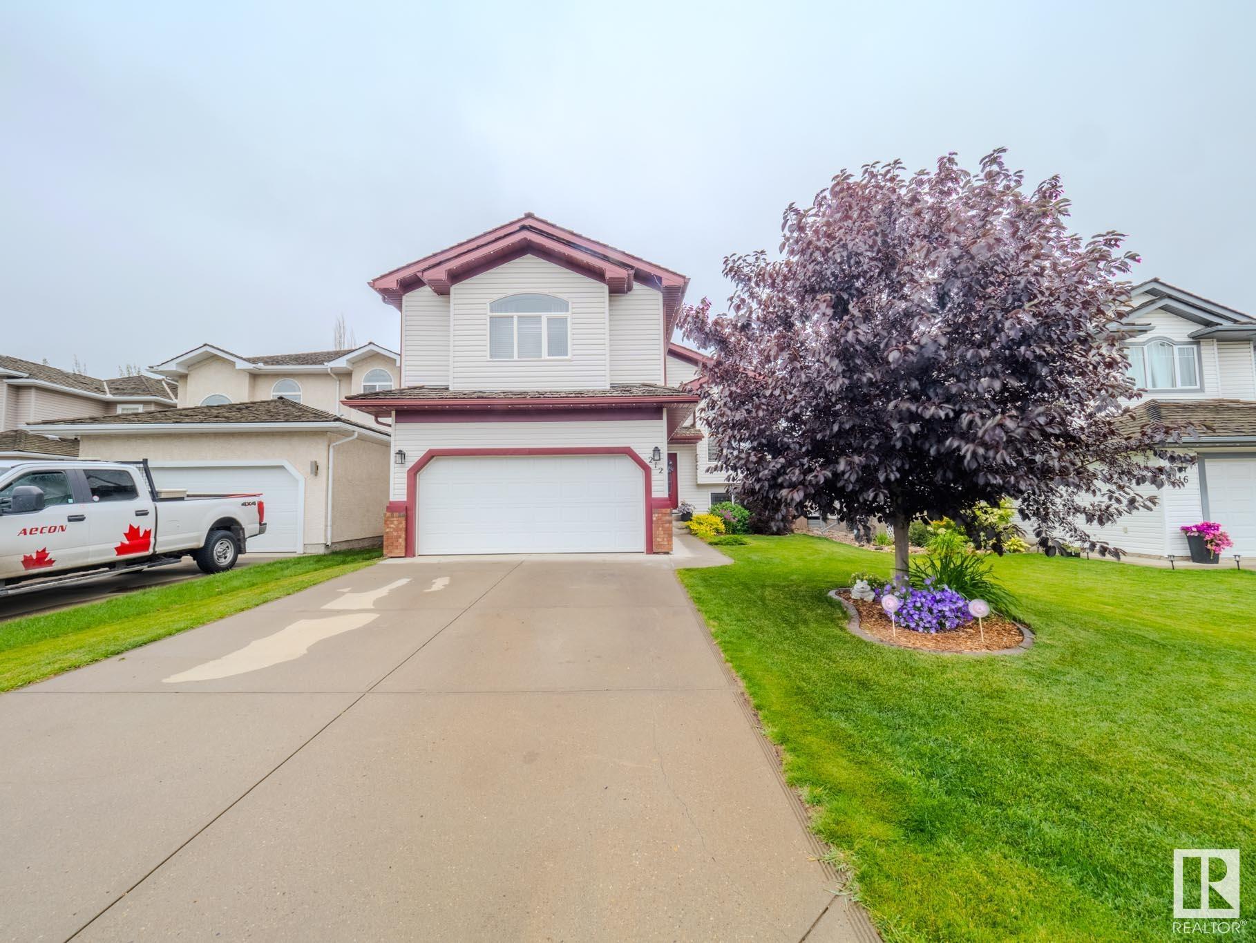 212 NEWCASTLE Crescent, E4449856, Alberta,