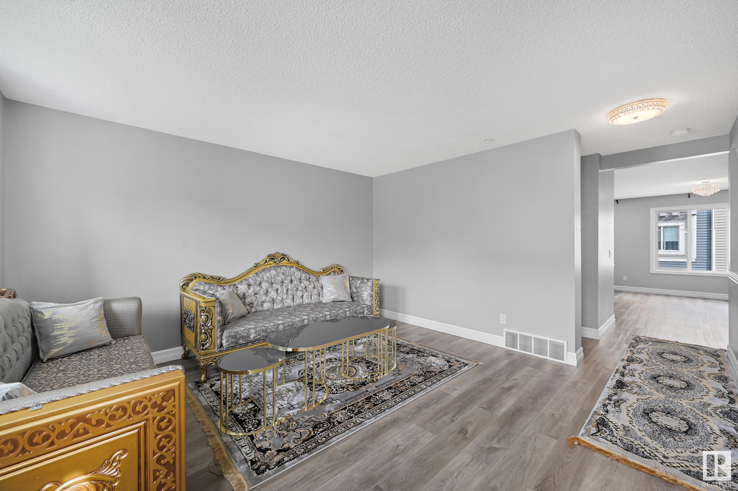 Second View of 52 14621 121 Street, Caernarvon, Edmonton, Alberta, T5X 0H2