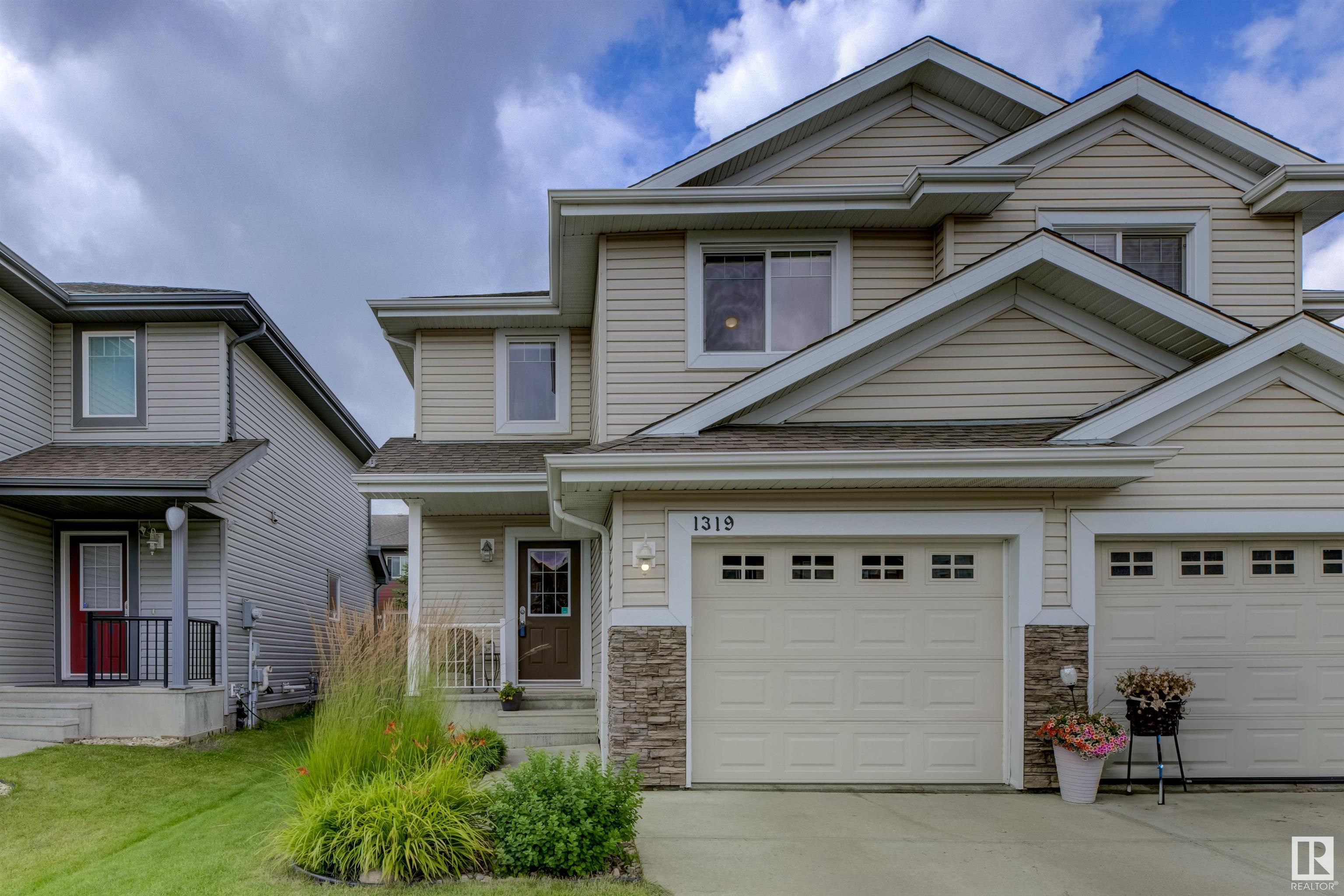 1319 CUNNINGHAM Drive, E4450268, Alberta,