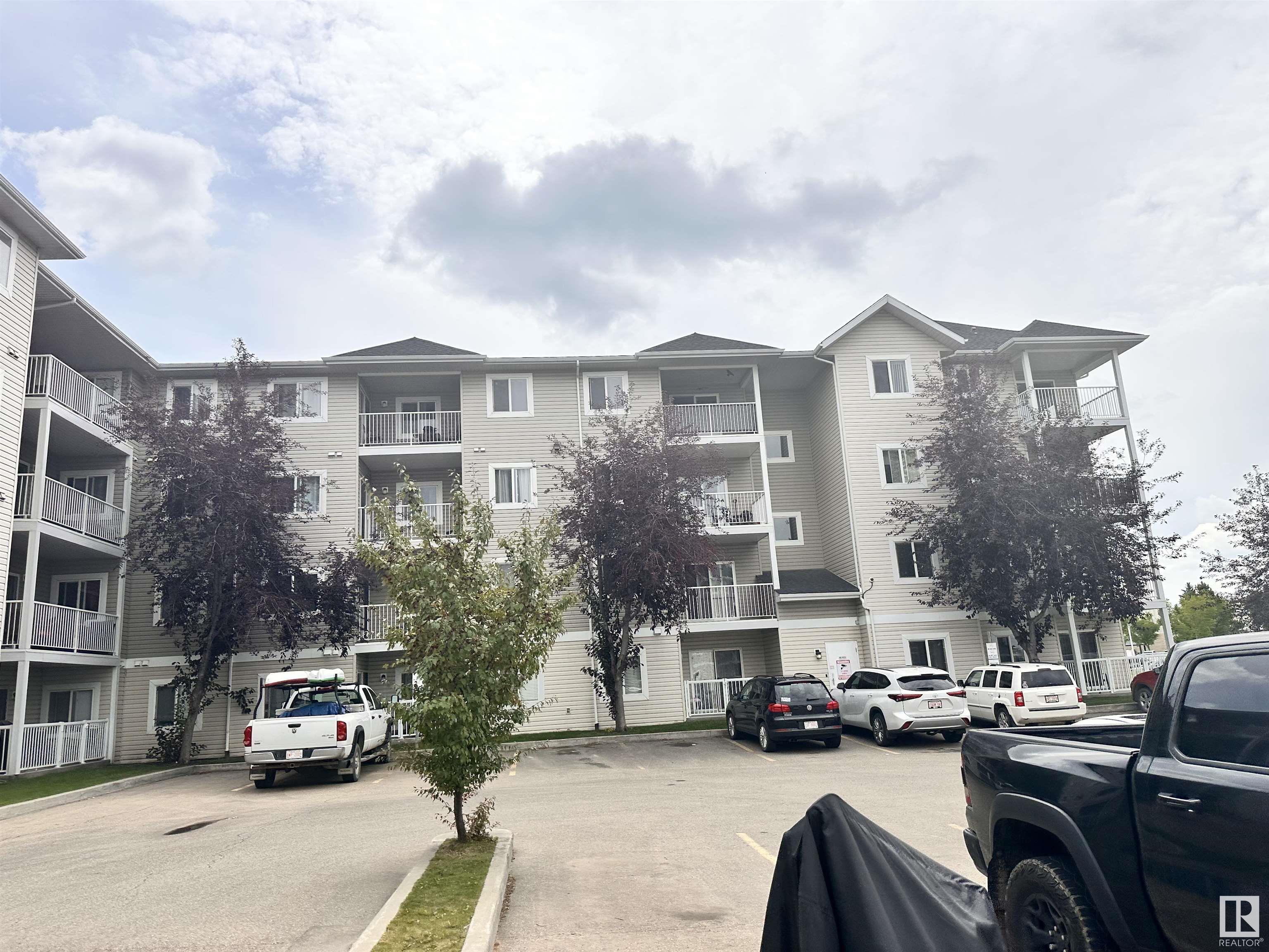 Third View of 432 4309 33 Street, South Business Park, Stony Plain, Alberta, T7Z 0C4