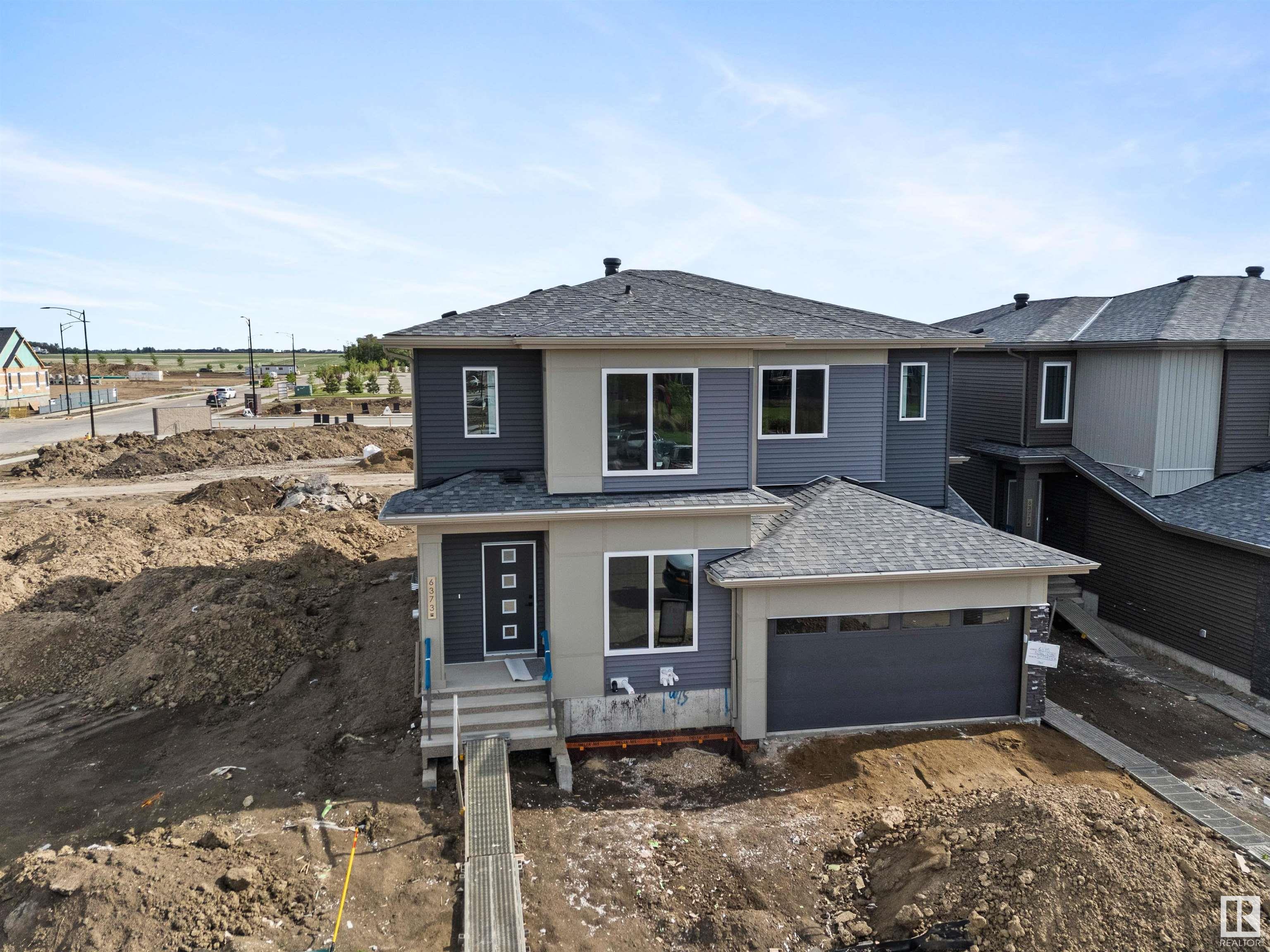 6375 KING Wynd, E4450309, Alberta,