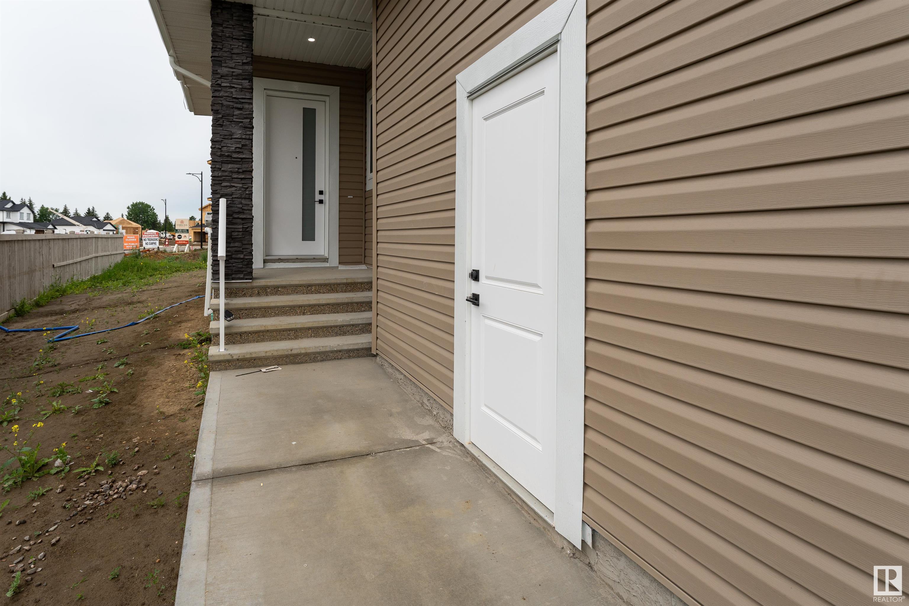 Second View of 147 GRAYBRIAR Drive, The Fairways_STPL, Stony Plain, Alberta, T7Z 2Z2