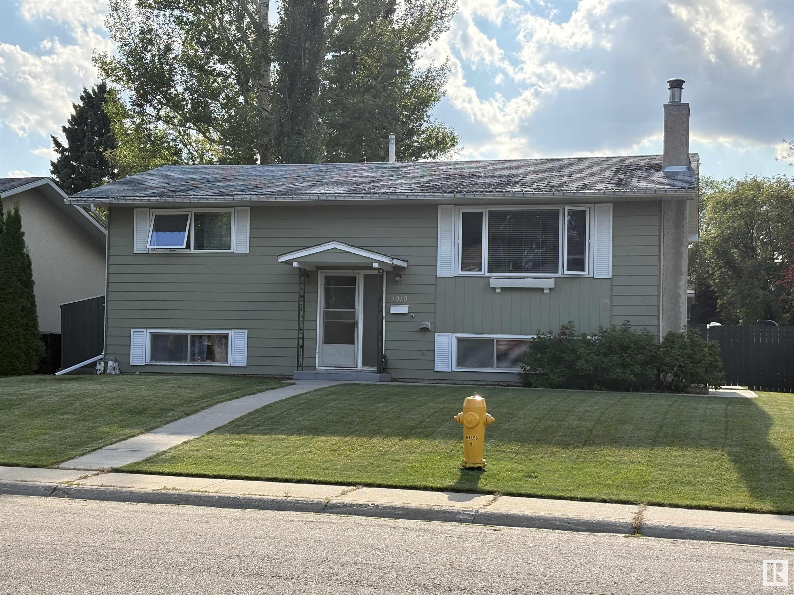 1010 Lueders Crescent, E4450324, Alberta,
