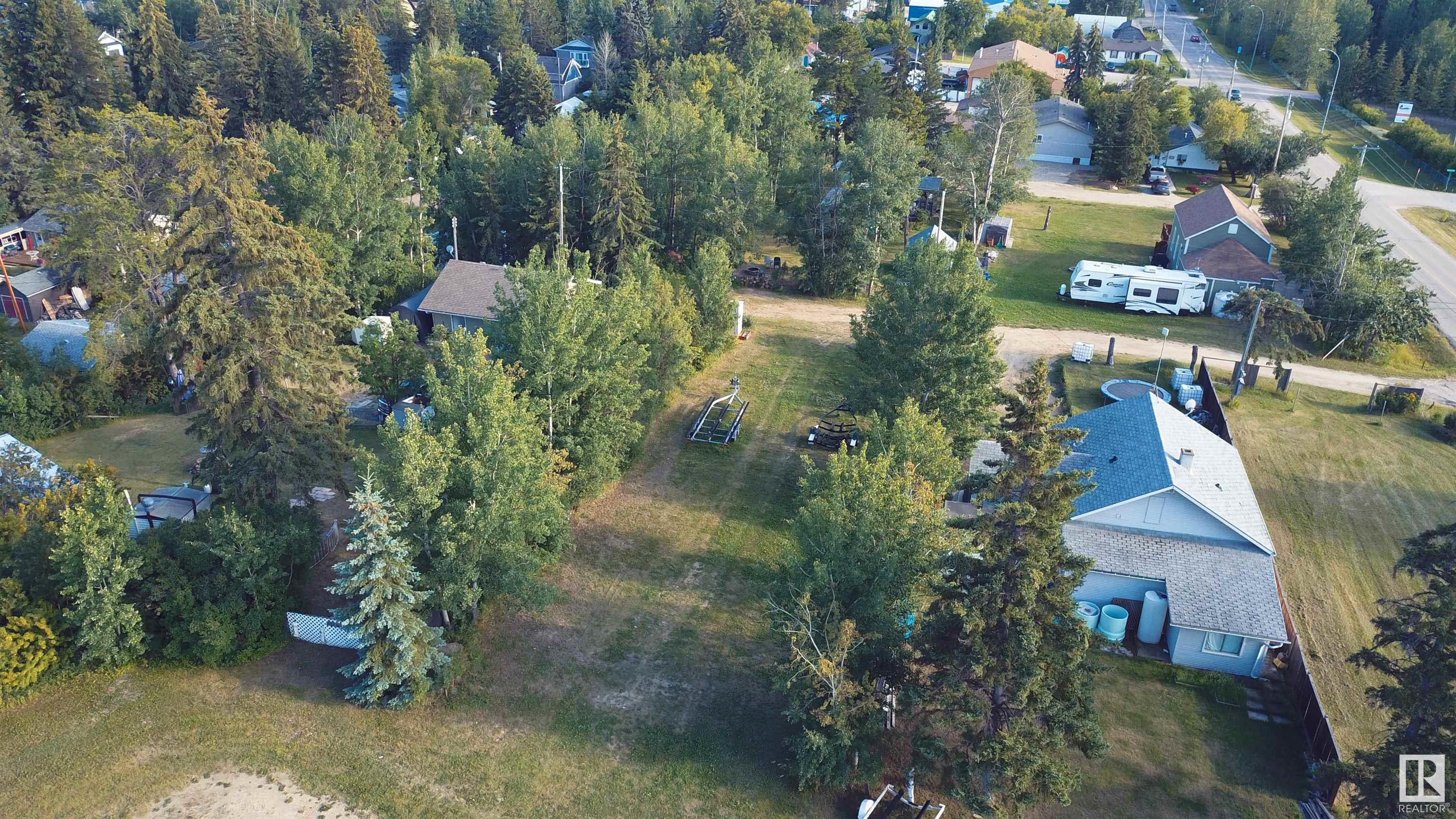 137 1 Street, E4450678, Alberta,