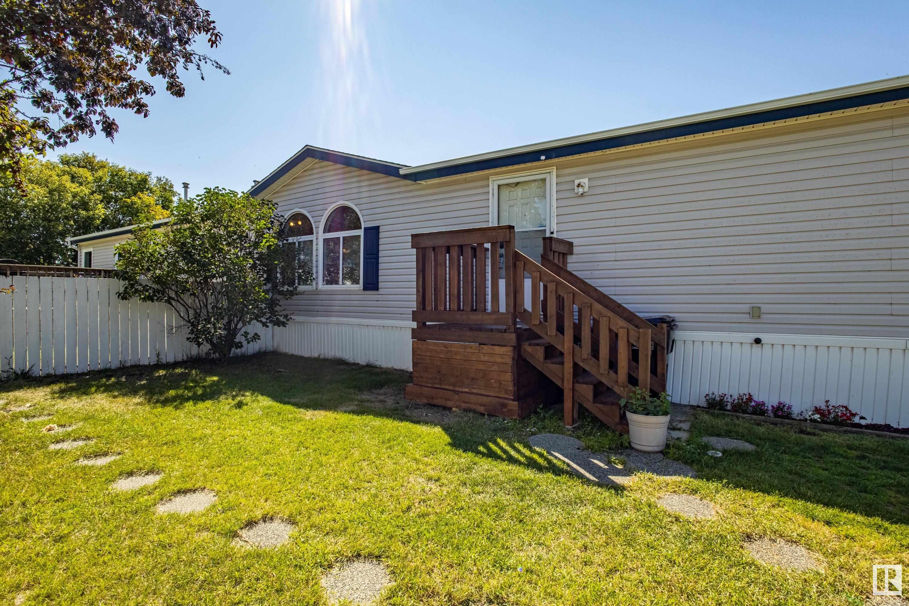 3018 Lakeview Drive, E4450745, Alberta,