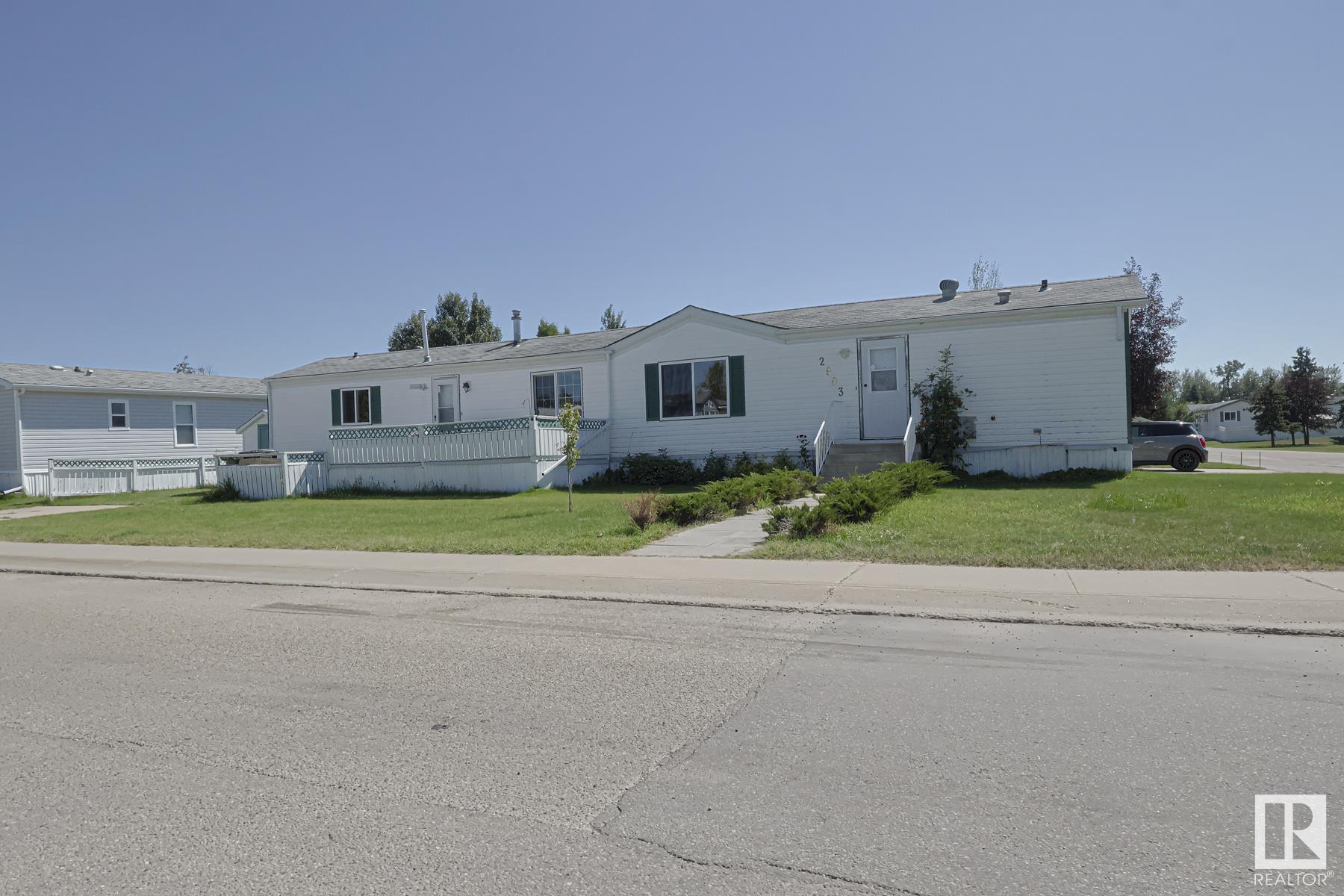 2903 Lakewood Drive, E4450828, Alberta,
