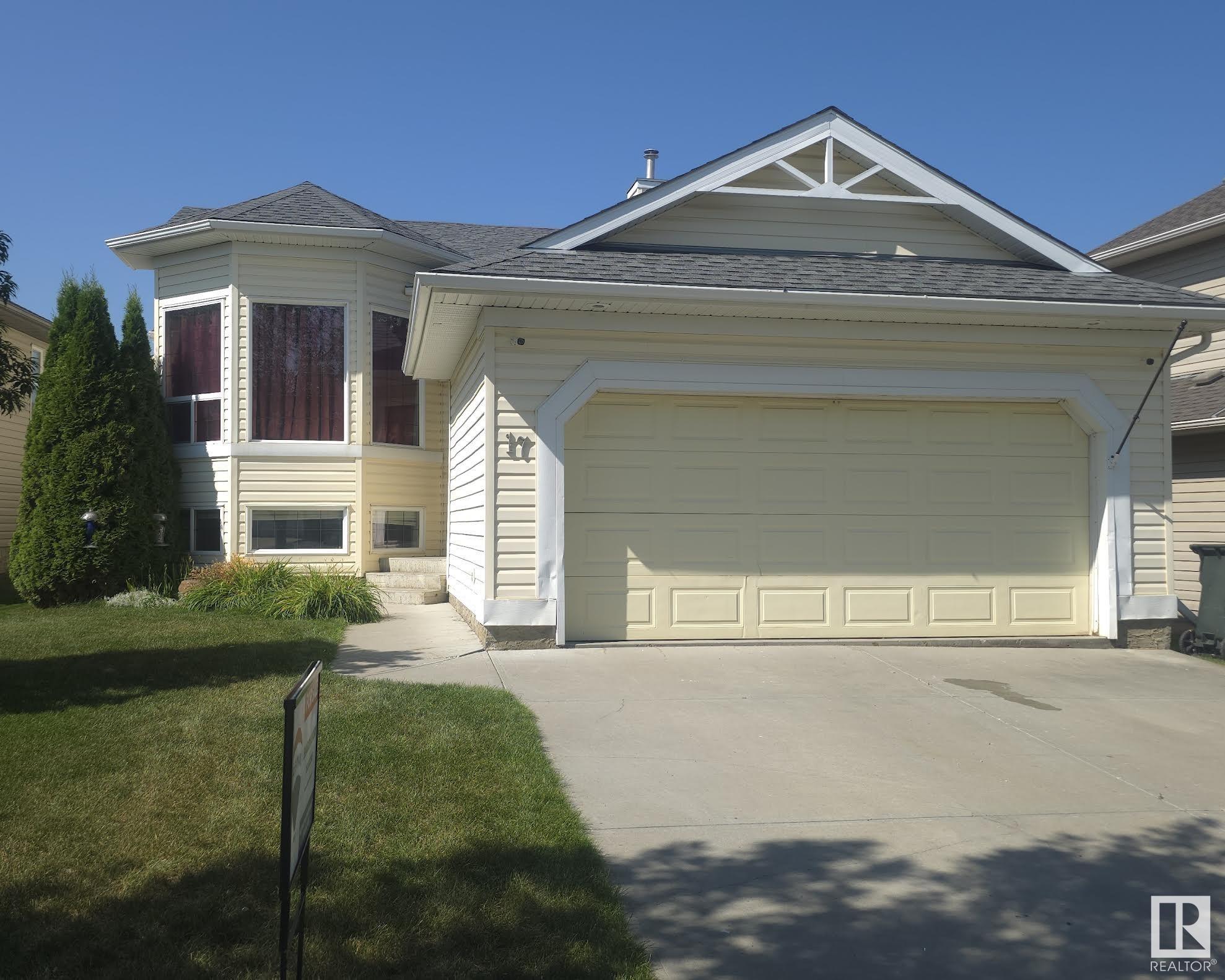 17 HILLDOWNS Drive, E4450962, Alberta,