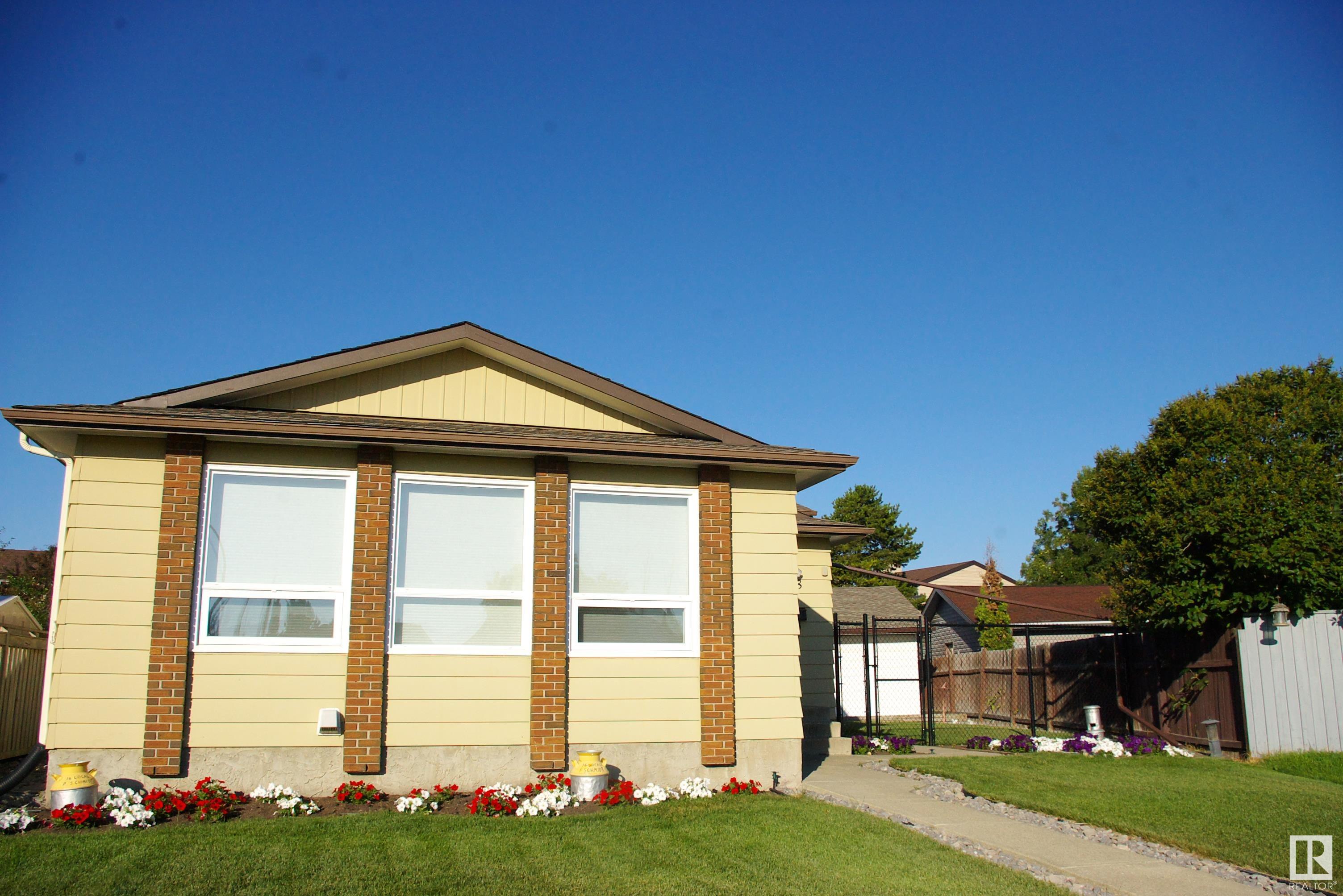 168 WARWICK Road, E4451017, Alberta,