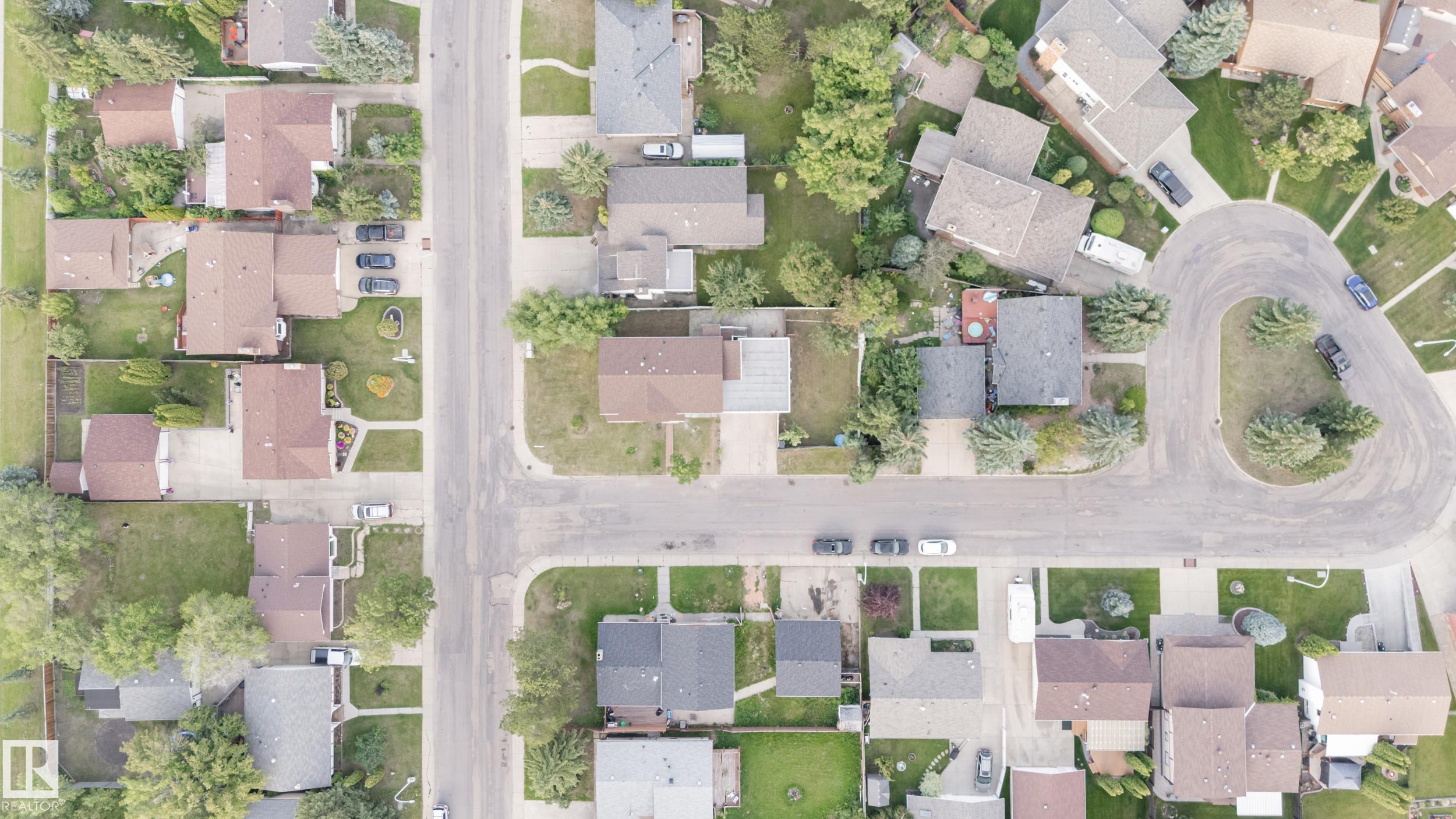 Second View of 8605 33 Avenue, Tipaskan, Edmonton, Alberta, T6K 2X9