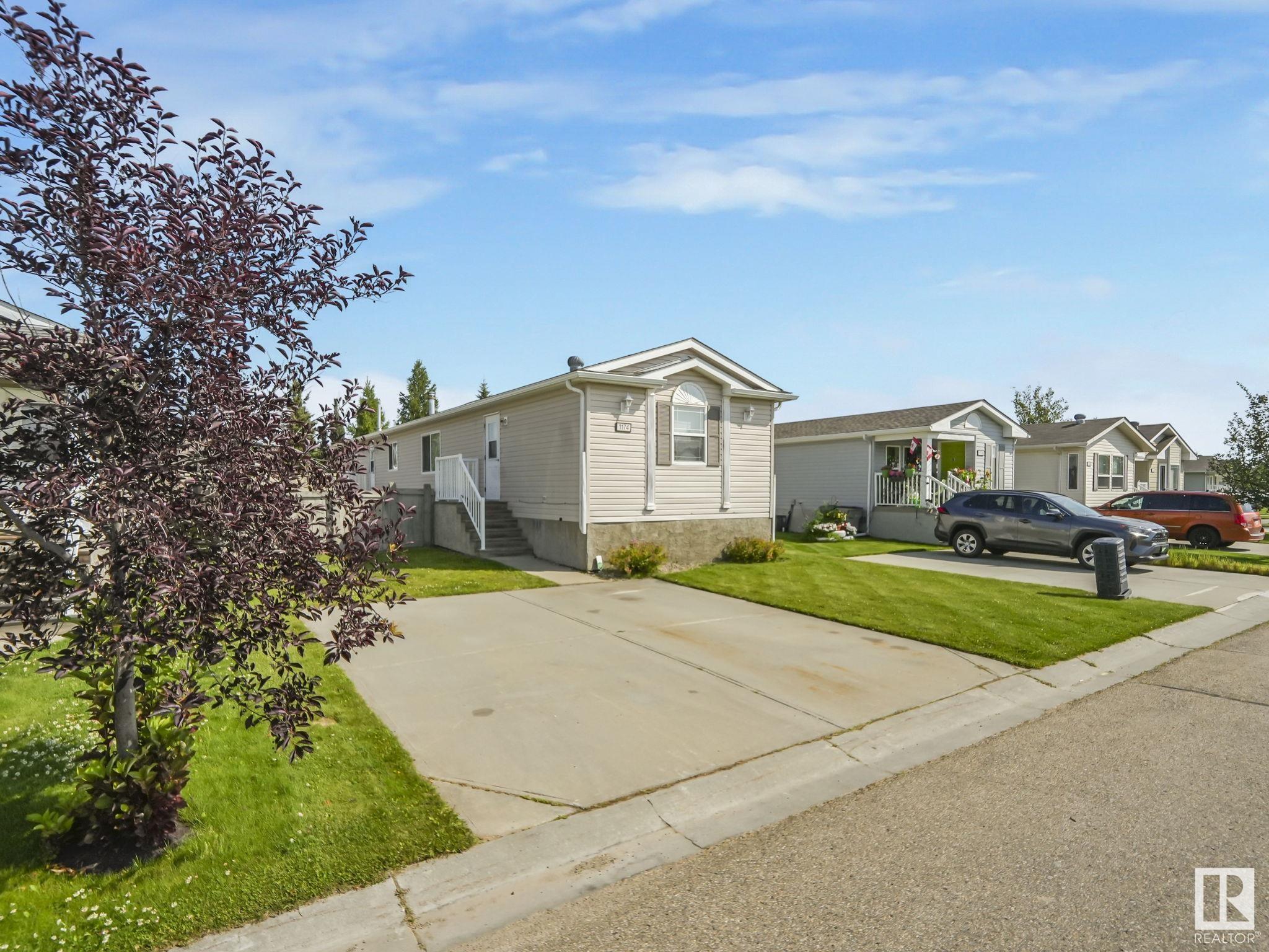 1174 Aspen Drive W, E4451094, Alberta,