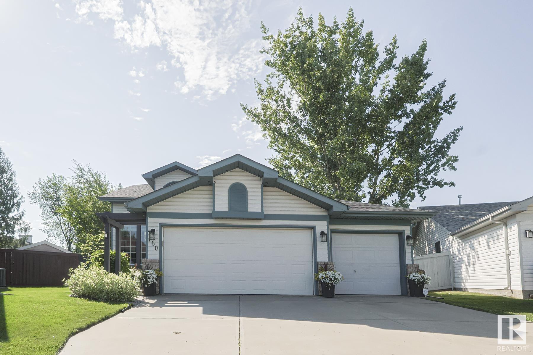 160 HERITAGE Drive, E4451141, Alberta,