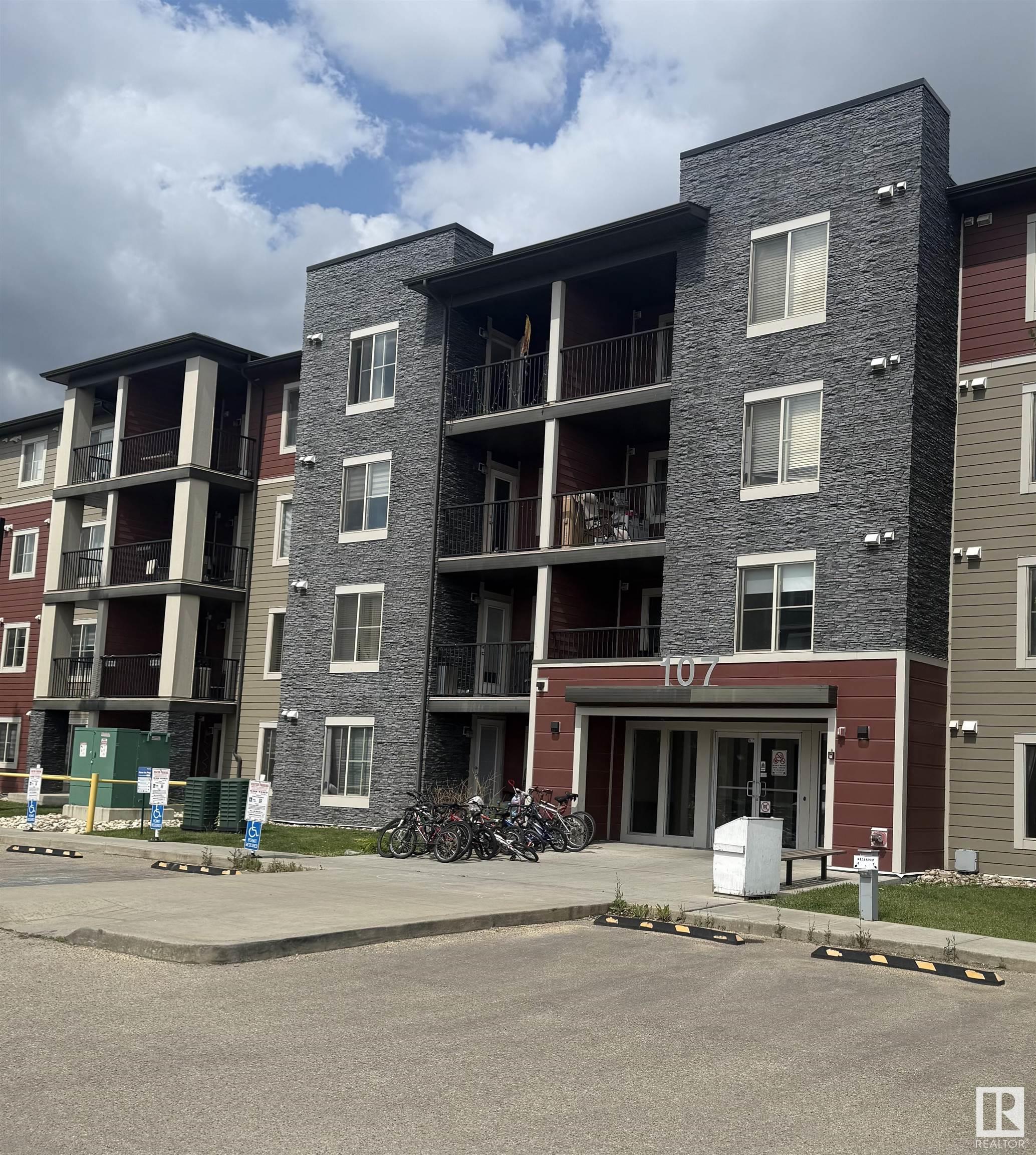 217 107 WATT Common SW, E4451155, Alberta,