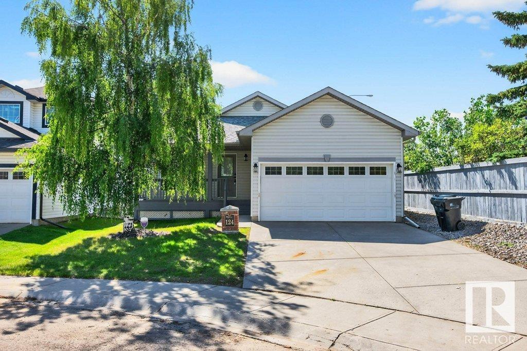 124 FOXHAVEN Court, E4451218, Alberta,