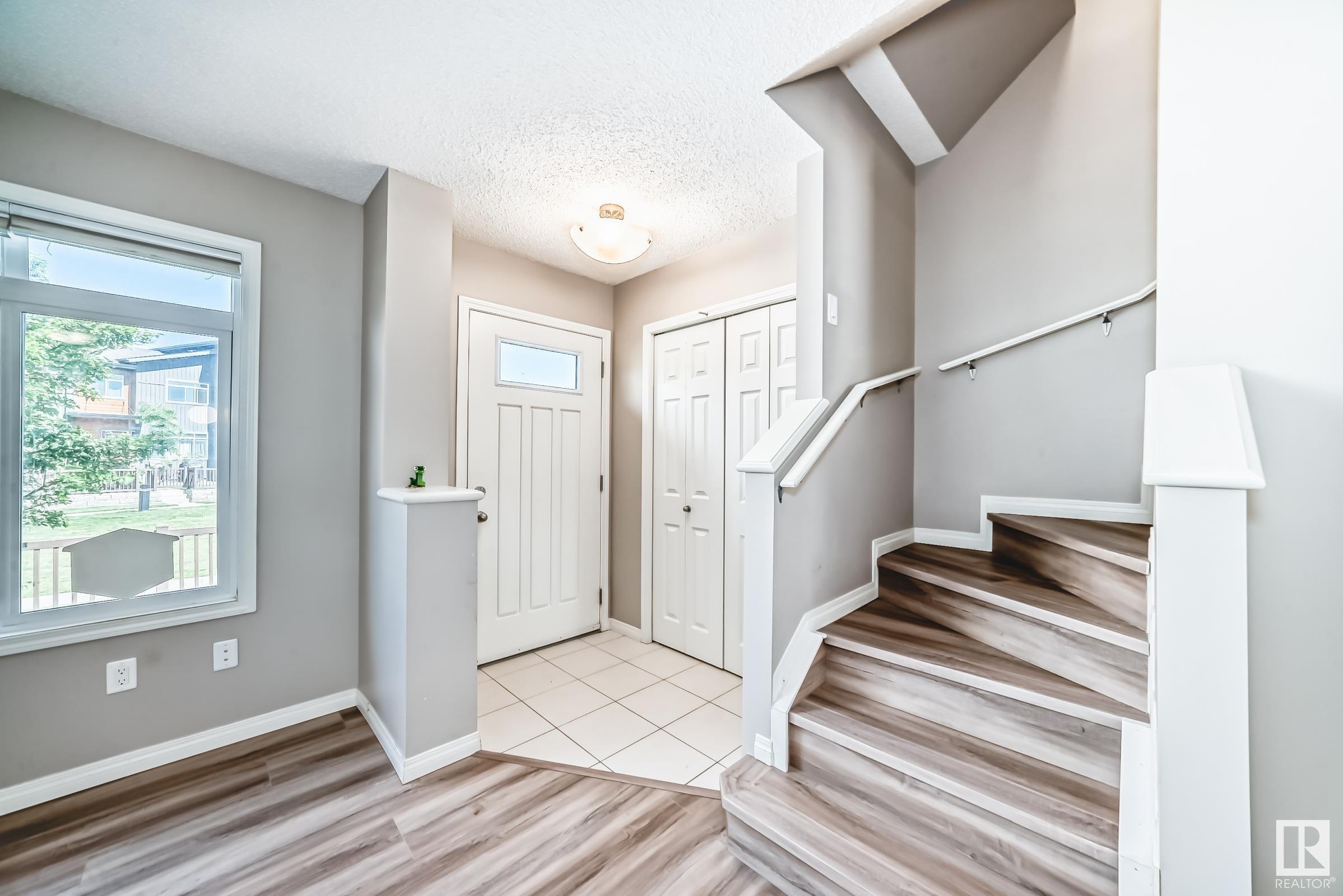 Fifth View of 115 7503 GETTY Gate, Granville (Edmonton), Edmonton, Alberta, T5T 4S8