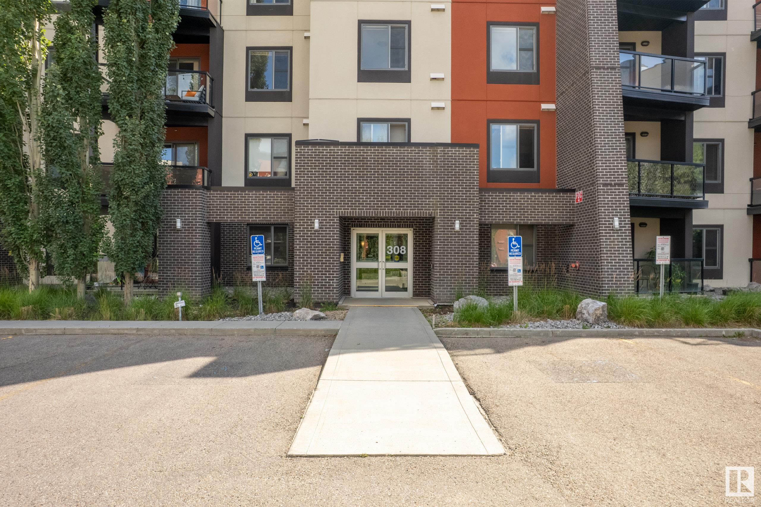 332 308 AMBLESIDE LINK Link, E4451312, Alberta,