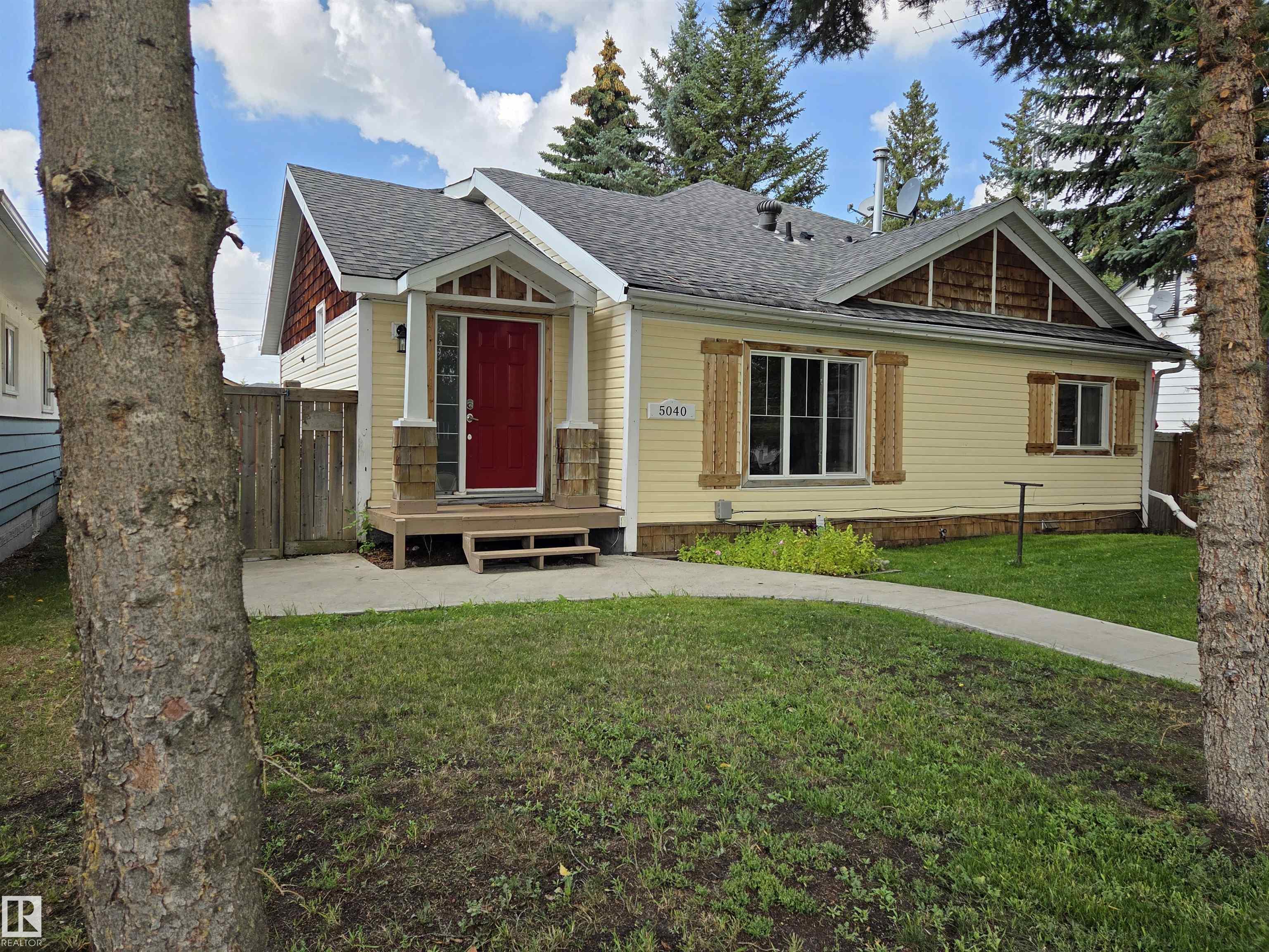 5040 52 Street, E4451394, Alberta,