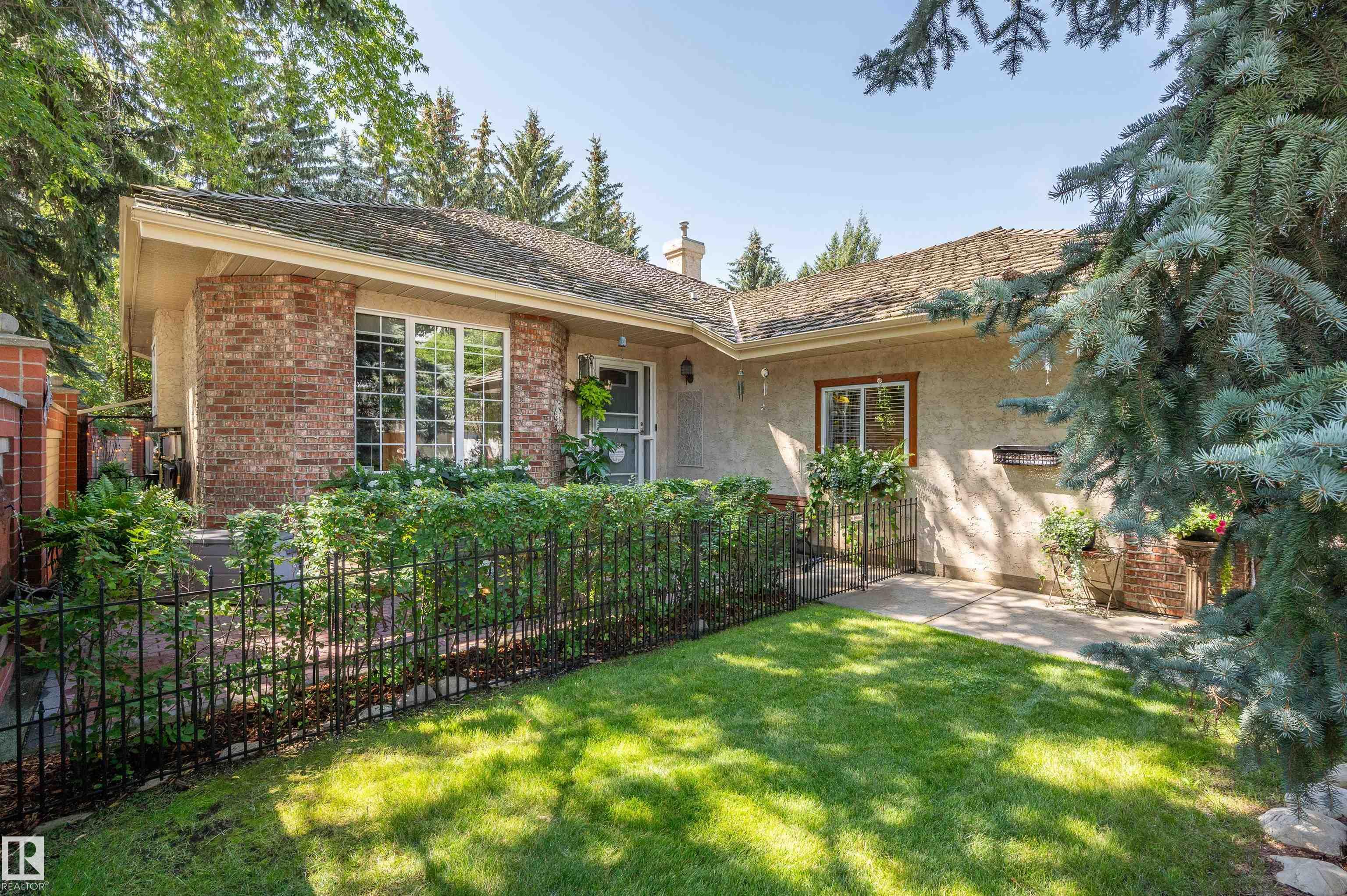 49 BERRYMORE Drive, E4451618, Alberta,
